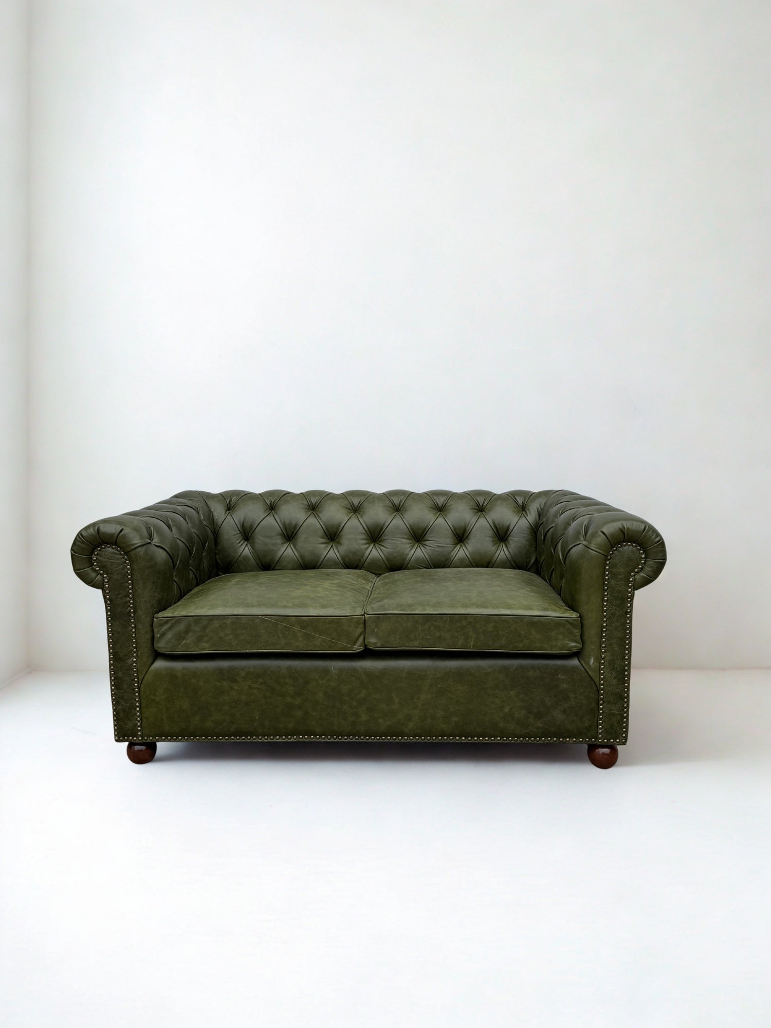 ELEANOR LEATHER CHESTERFIELD SOFA