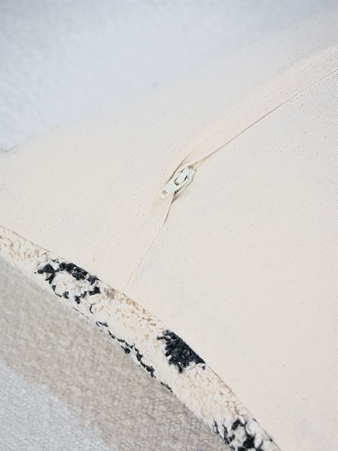 NUMINA - LUMBAR CUSHION COVER - ART AVENUE