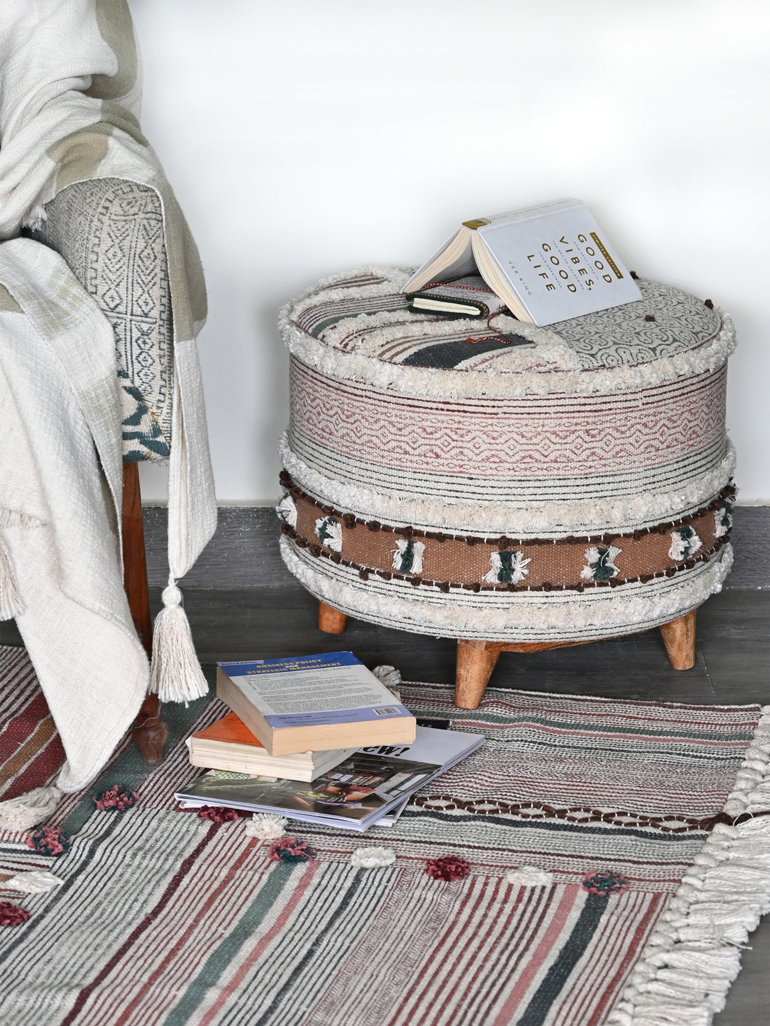 Loori - CYLINDRICAL OTTOMAN