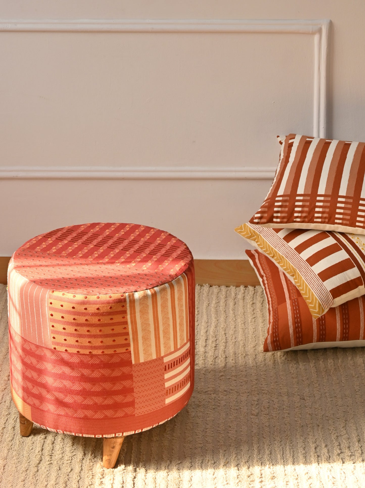 Dhorra - CYLINDRICAL OTTOMAN