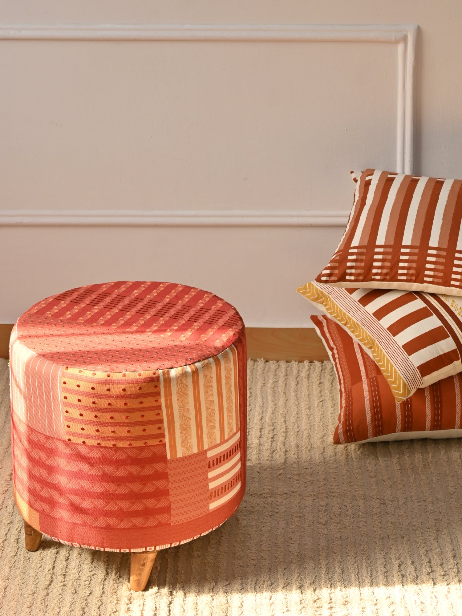 Dhorra - CYLINDRICAL OTTOMAN