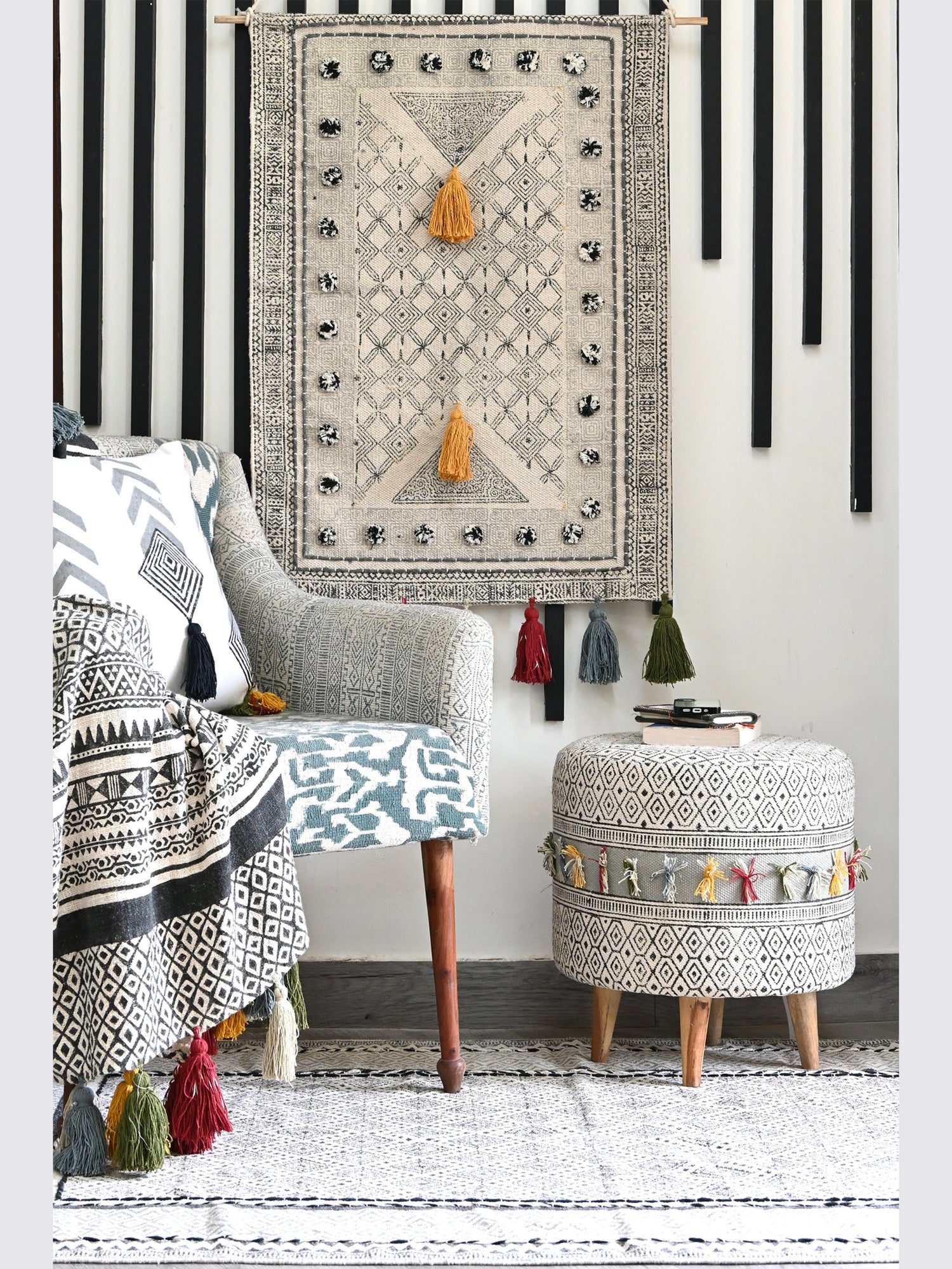 Ferri - CYLINDRICAL OTTOMAN