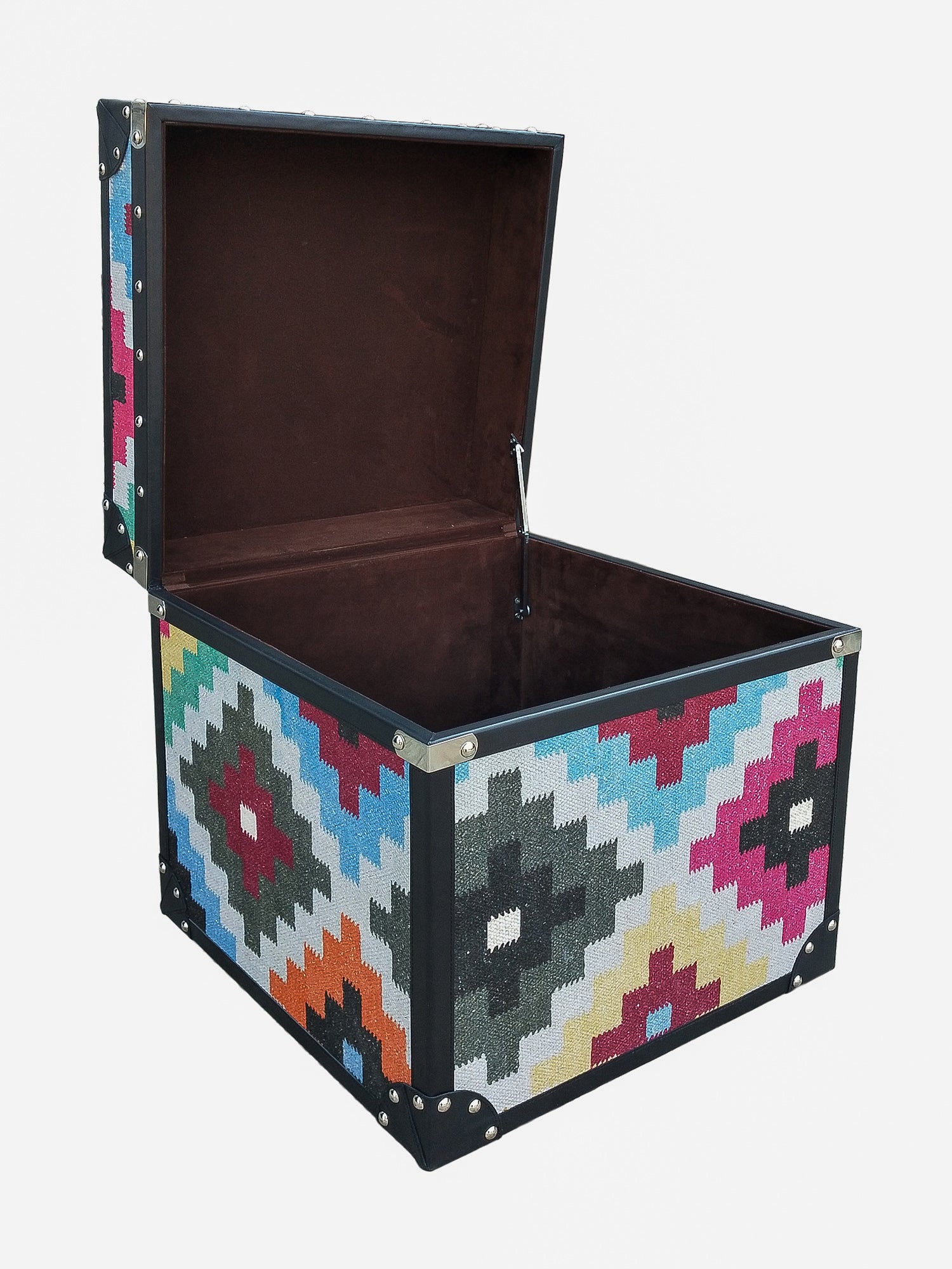 ZOMBIE - TRUNKS - ART AVENUE