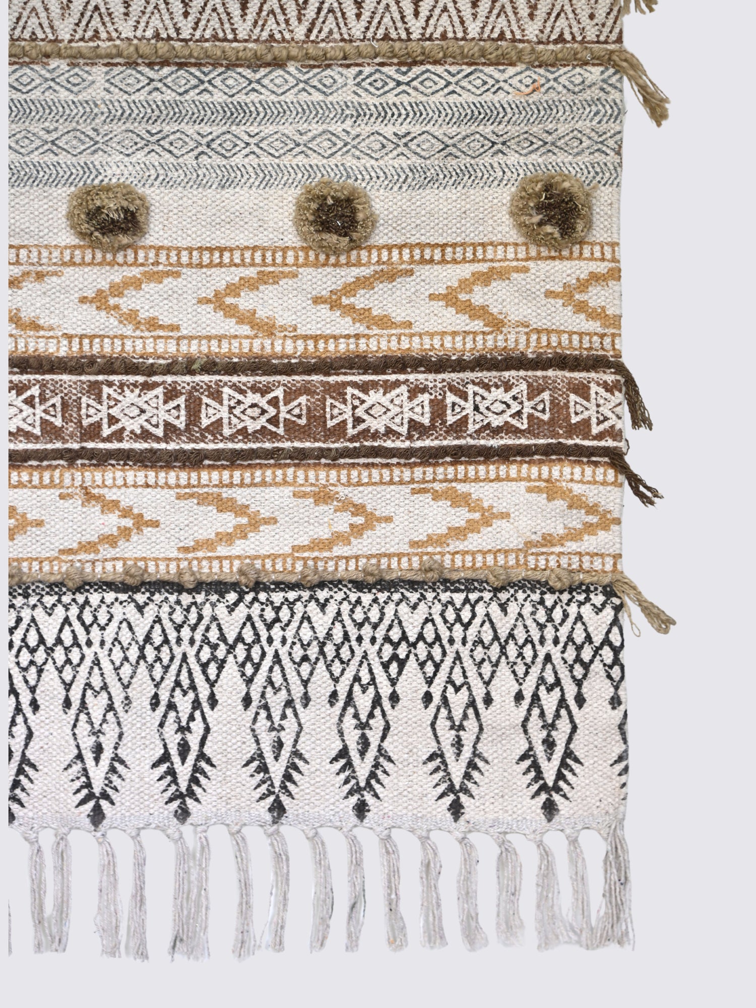 Nuvra - WALL HANGING