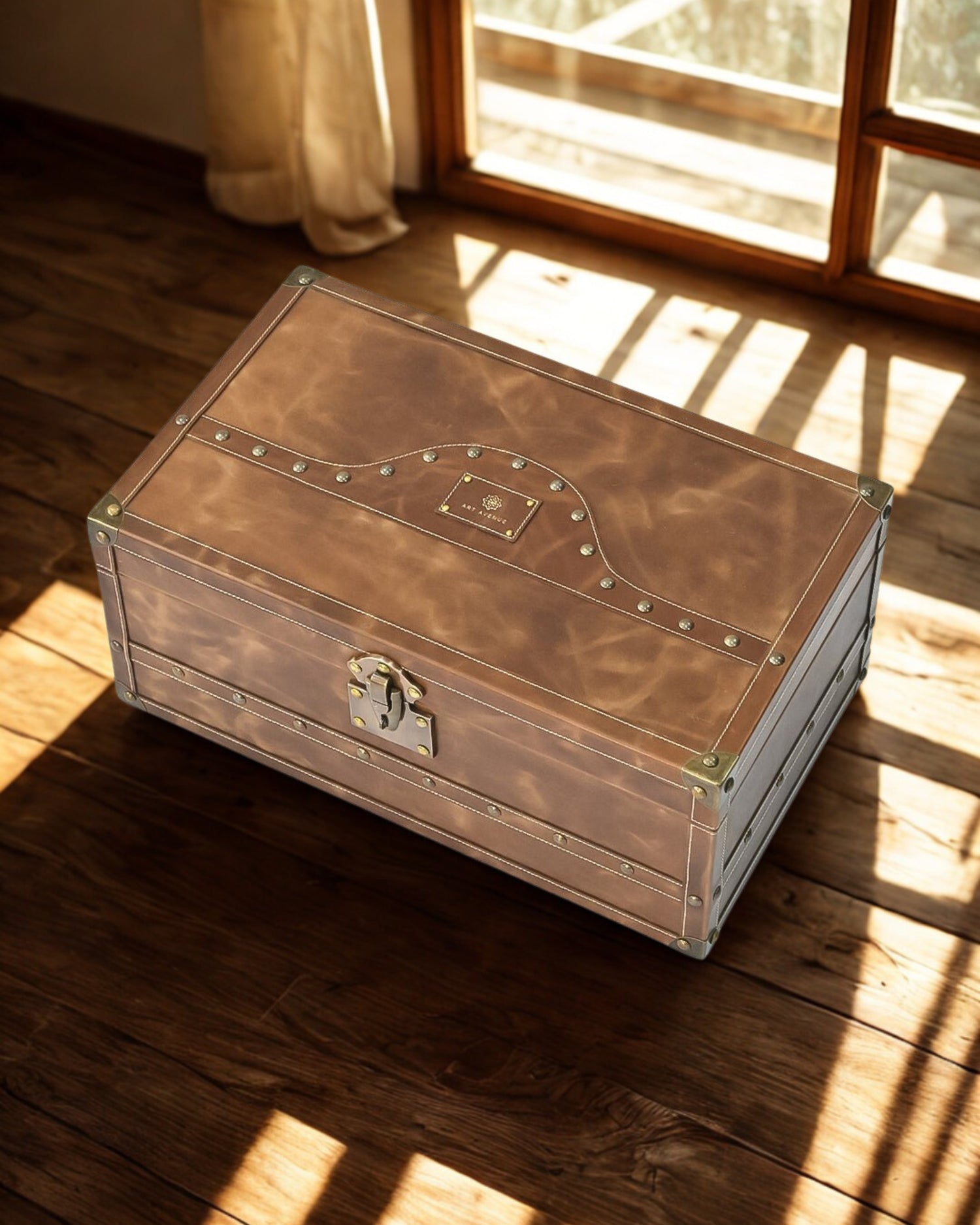 CORAL - LEATHER TRUNK