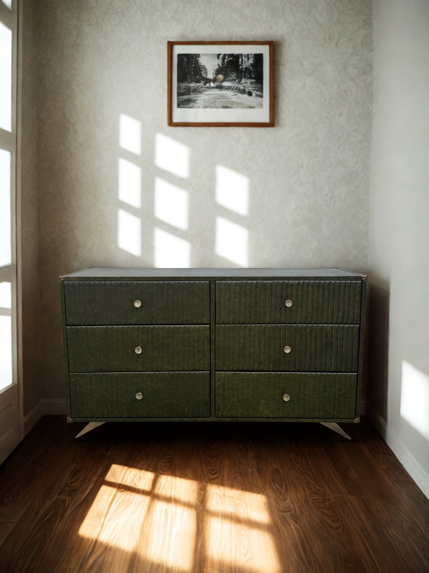 ELVIA CHEST OF DRAWERS - LEATHER