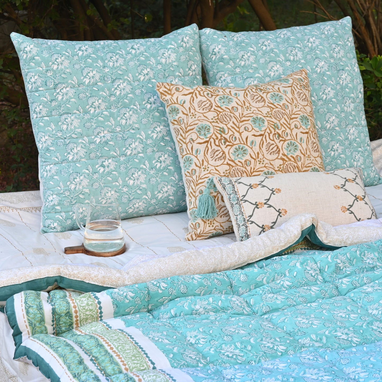 Tulairis - SQUARE CUSHION COVER