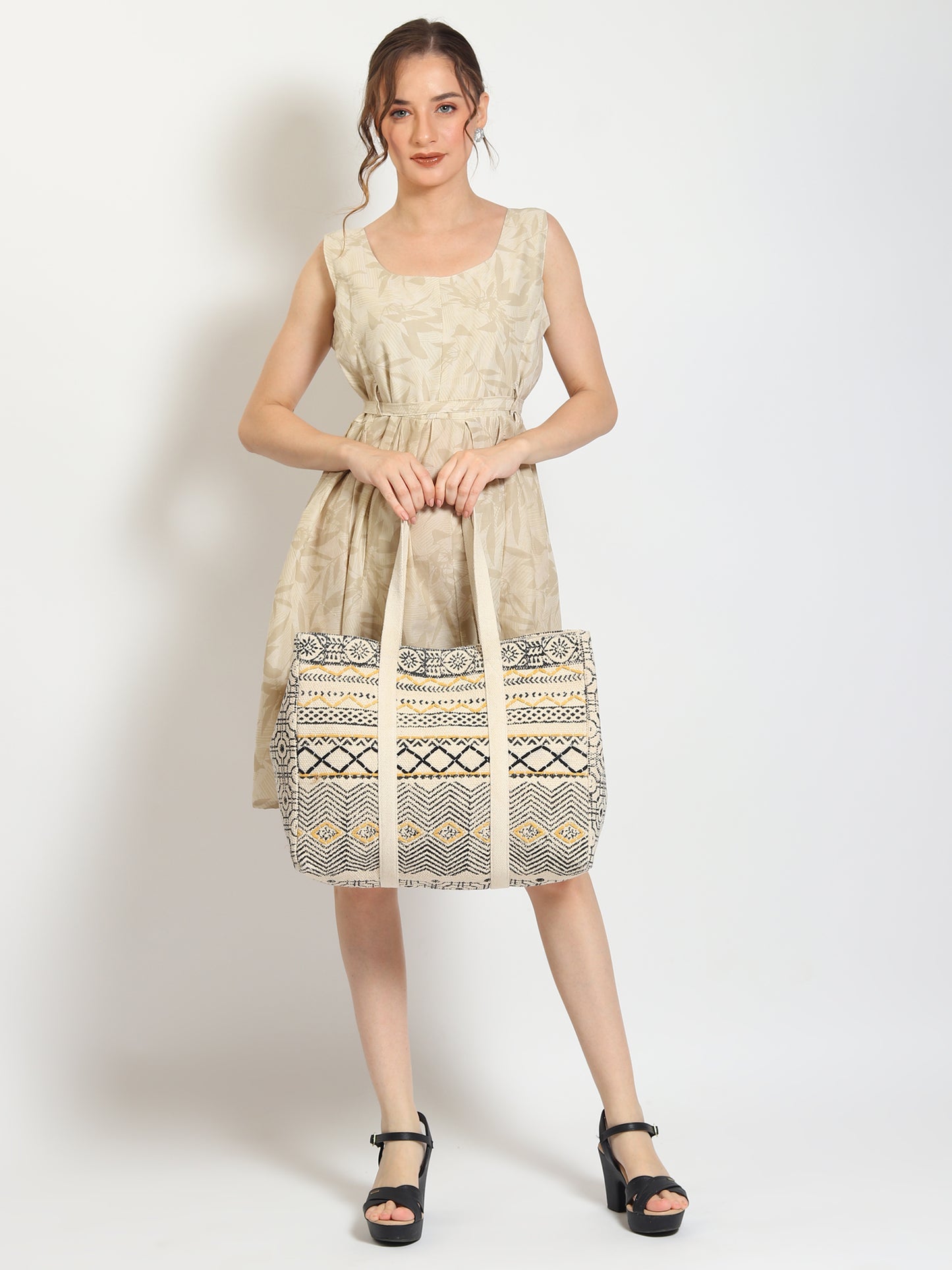 BANIAS - HAND BLOCK COTTON PRINTED TOTE BAG