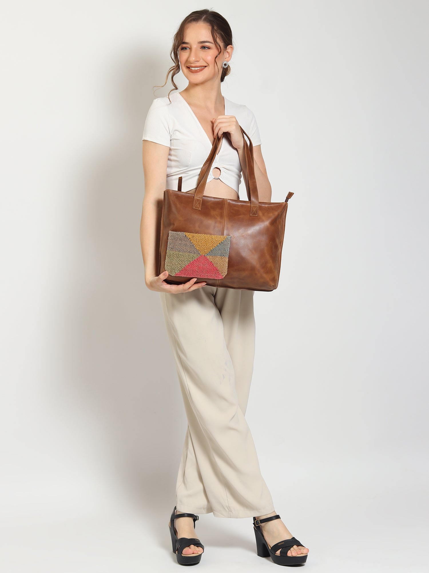 EZRA - LEATHER HAND BAG