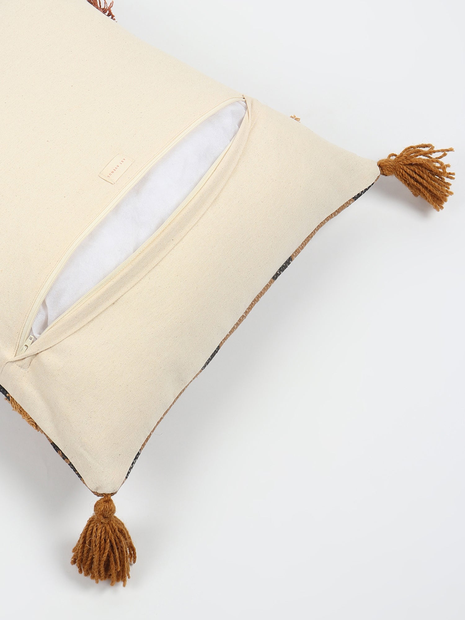 OMEGA - SQUARE CUSHION COVER