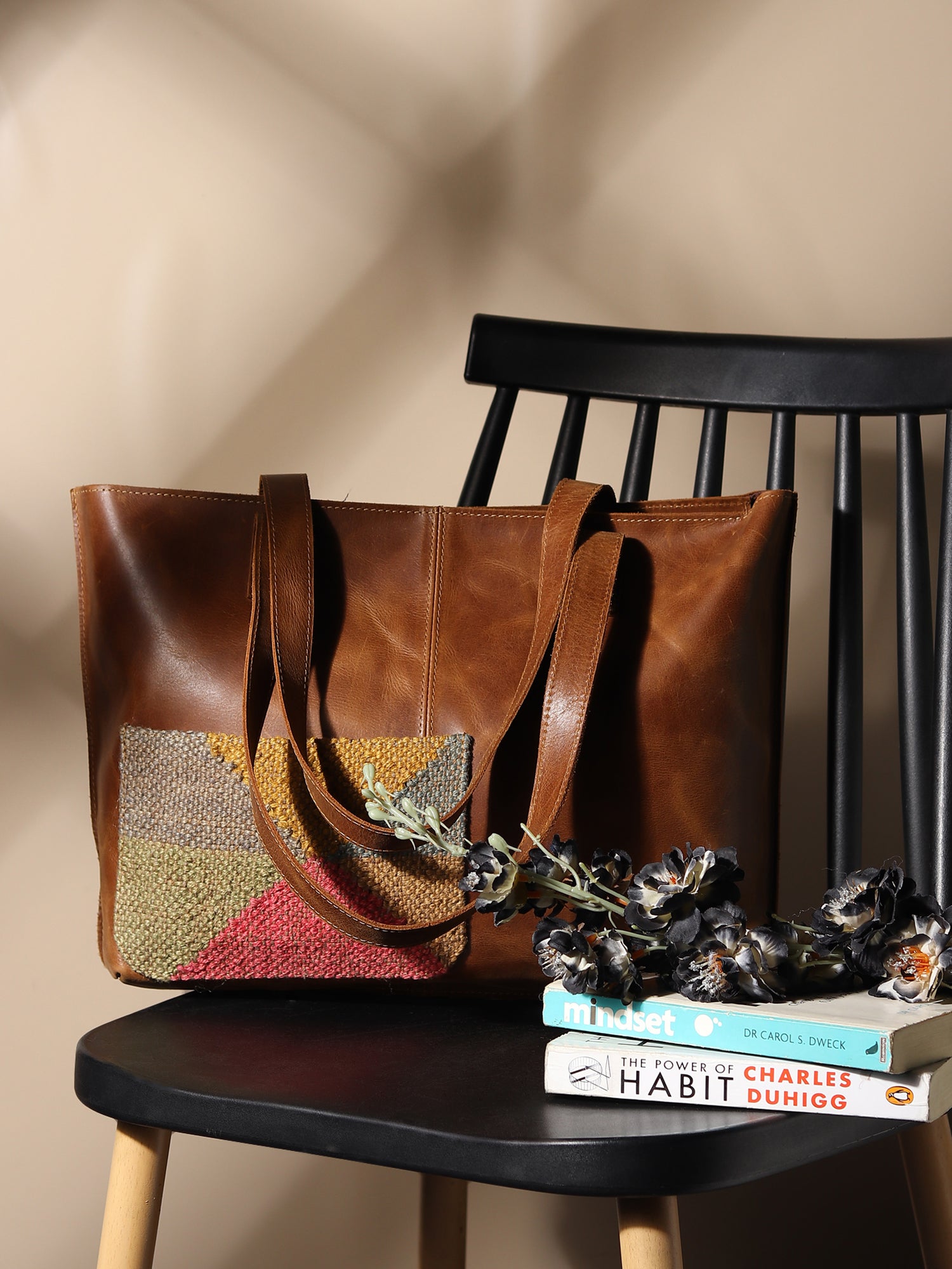 EZRA - LEATHER HAND BAG