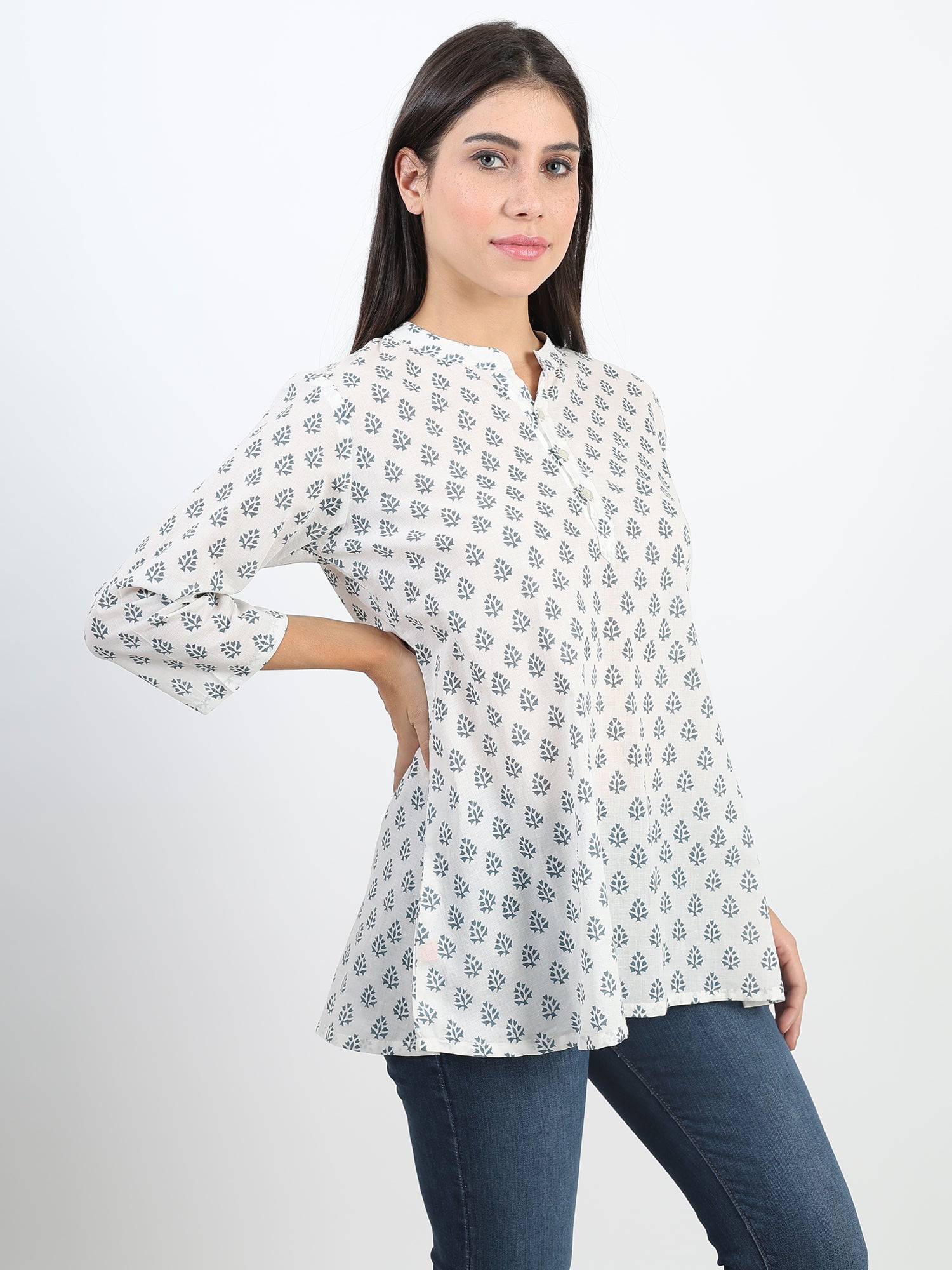 Nivah floral printed Top