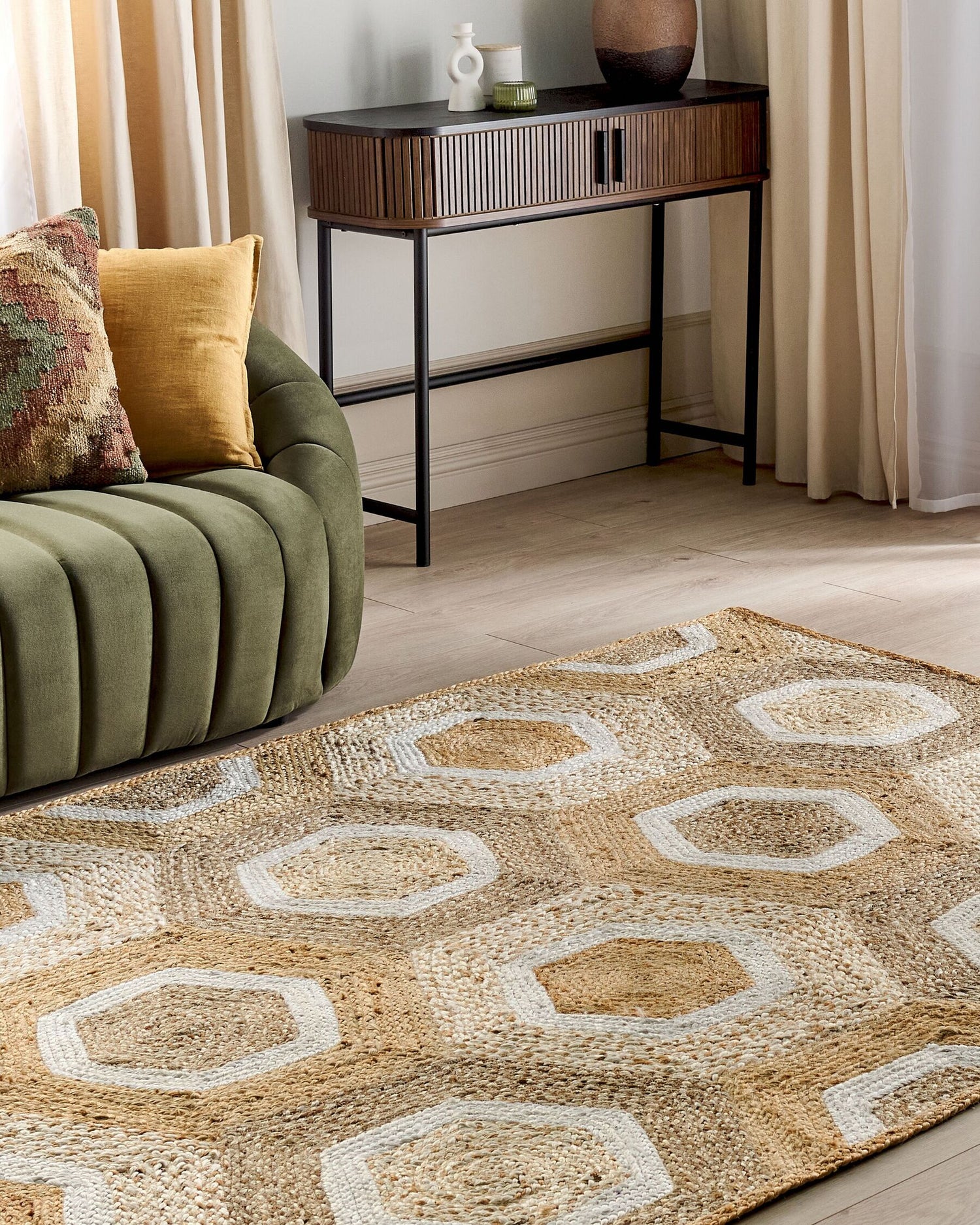QUAOAR - JUTE BRAIDED RUG