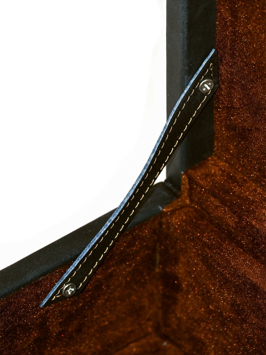 PALISH - LEATHER TRUNK - ART AVENUE