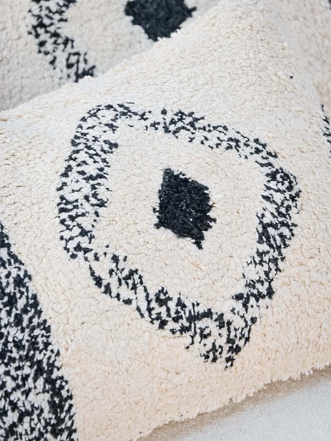 NUMINA - LUMBAR CUSHION COVER - ART AVENUE