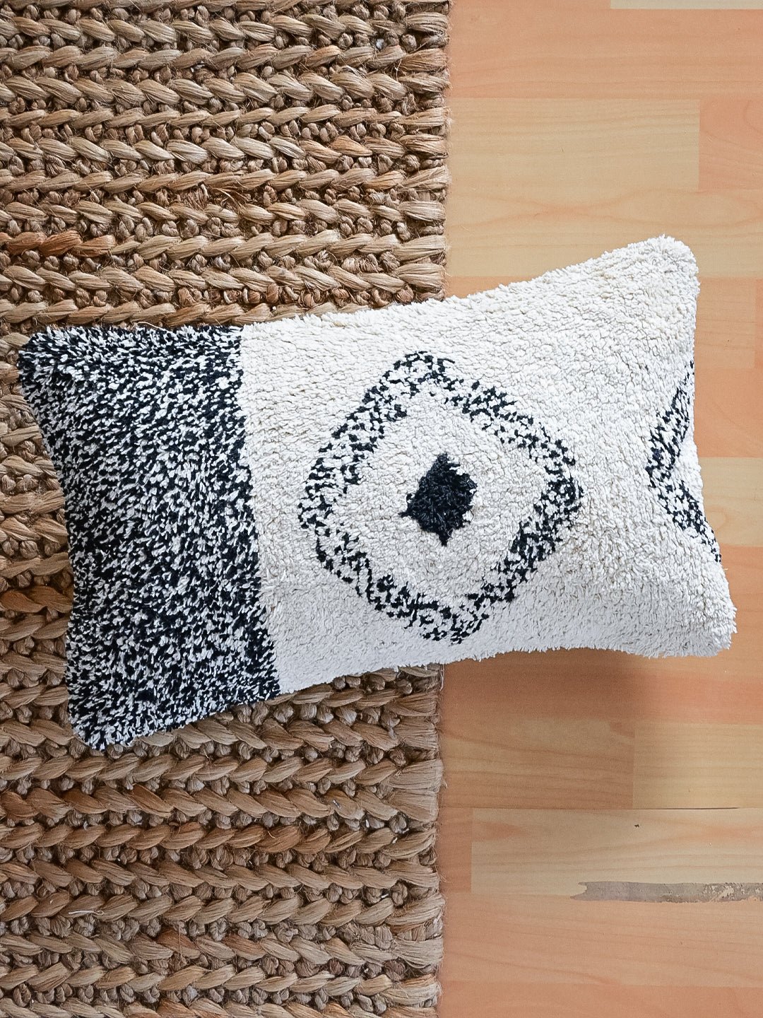 NUMINA - LUMBAR CUSHION COVER - ART AVENUE