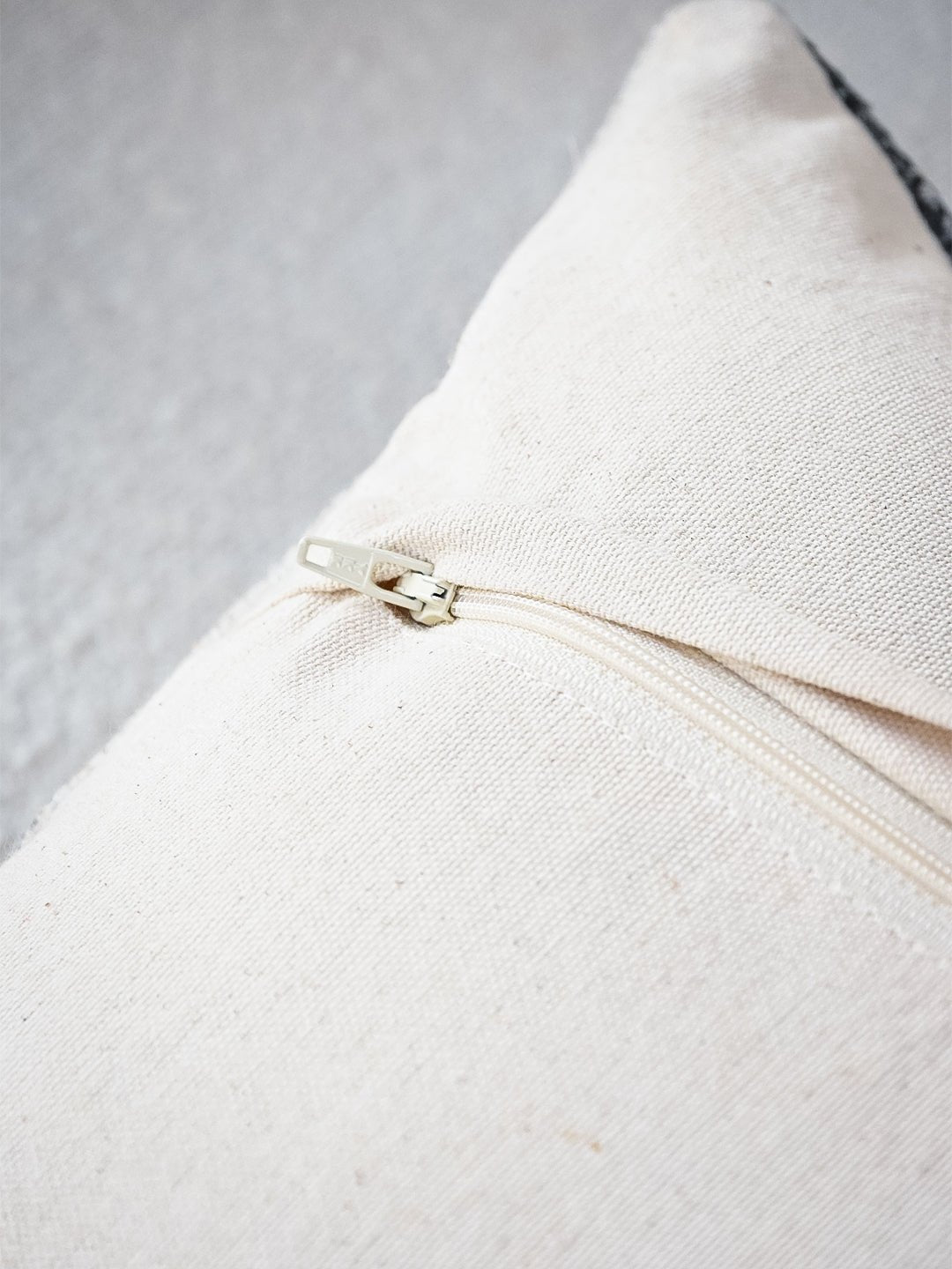 AMBROSIA - LUMBAR CUSHION COVER - ART AVENUE