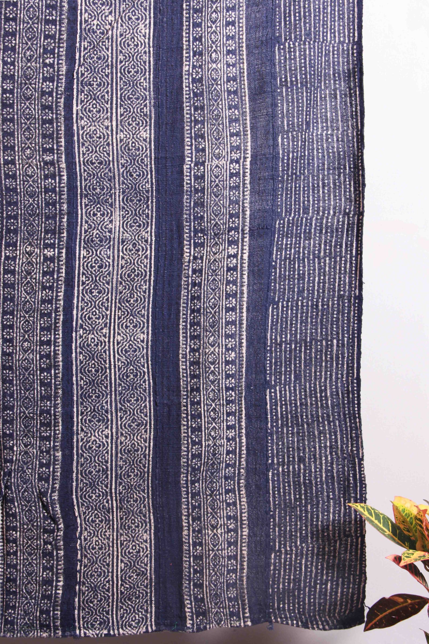 TANKARD - THROWS - ART AVENUE