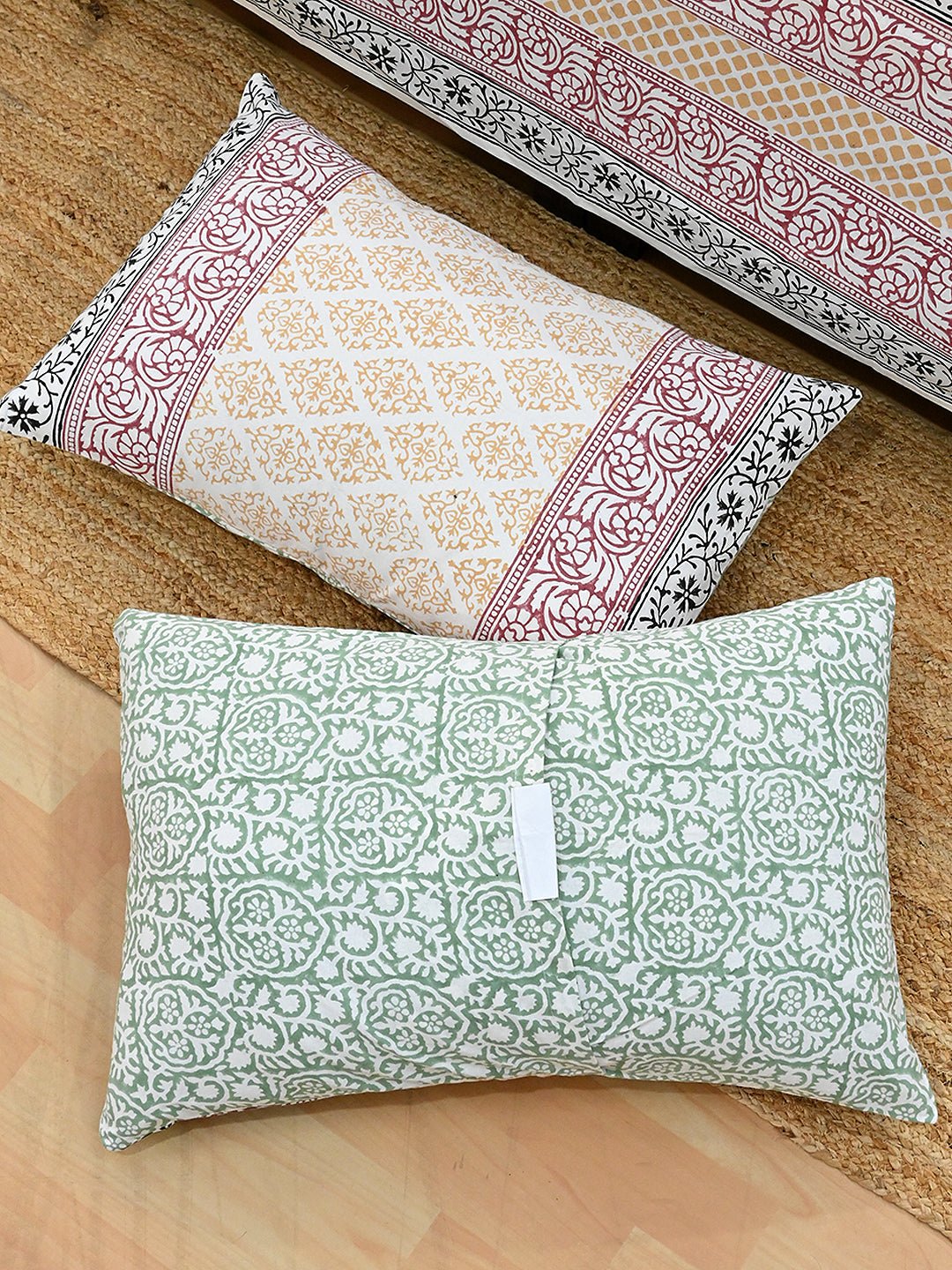 GEOMETRIC YELLOW GREEN COTTON PRINTED DOUBLE BEDSHEET WITH PILLOW - ART AVENUE