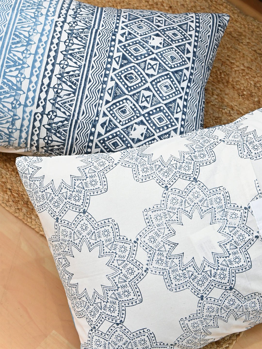 SUNFLOWER BLUE GEOMETRIC COTTON PRINTED DOUBLE BEDSHEET WITH PILLOW - ART AVENUE