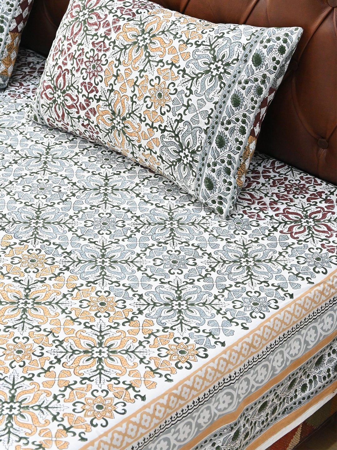 SUHANI JAAL FLORAL COTTON PRINTED DOUBLE BEDSHEET WITH PILLOW - ART AVENUE