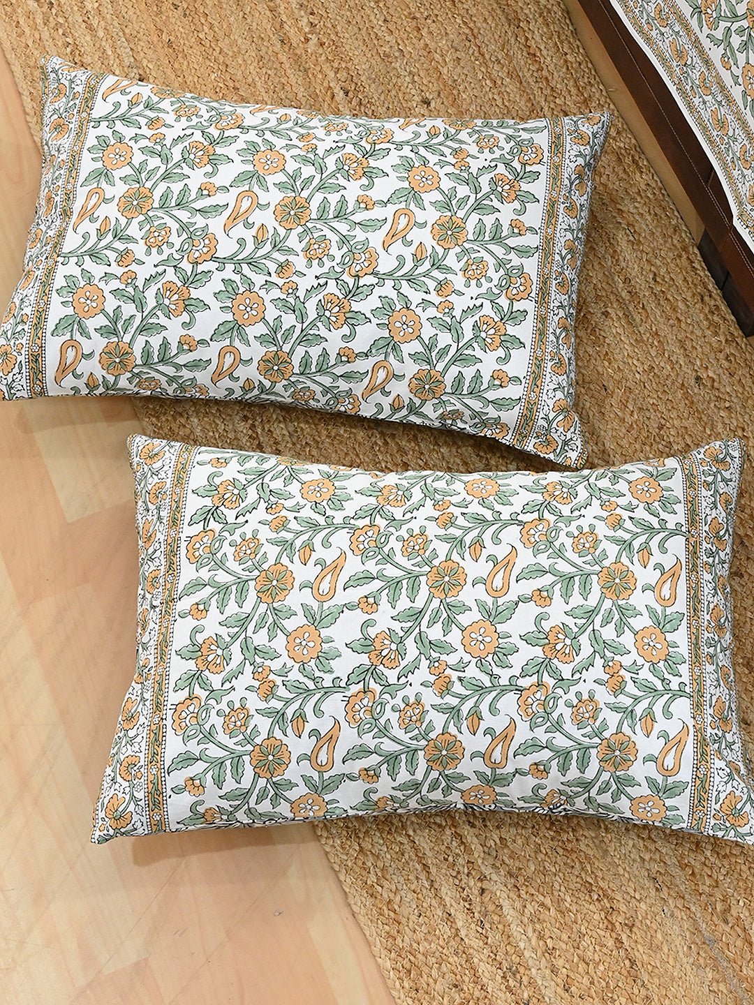 CHINTZ FLORAL COTTON PRINTED DOUBLE BEDSHEET WITH PILLOW - ART AVENUE