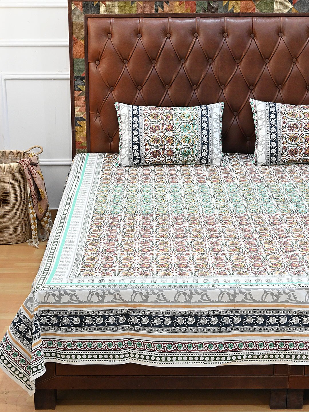 HAVANA GREEN & RED COTTON PRINTED DOUBLE BEDSHEET WITH PILLOW - ART AVENUE