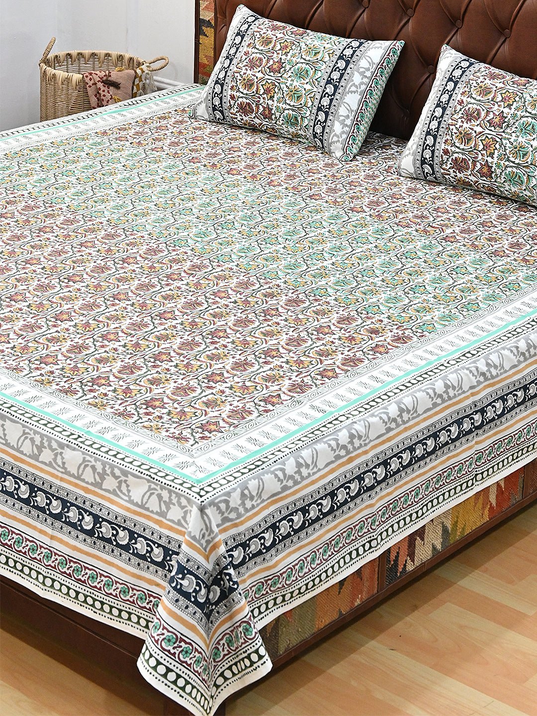 HAVANA GREEN & RED COTTON PRINTED DOUBLE BEDSHEET WITH PILLOW - ART AVENUE