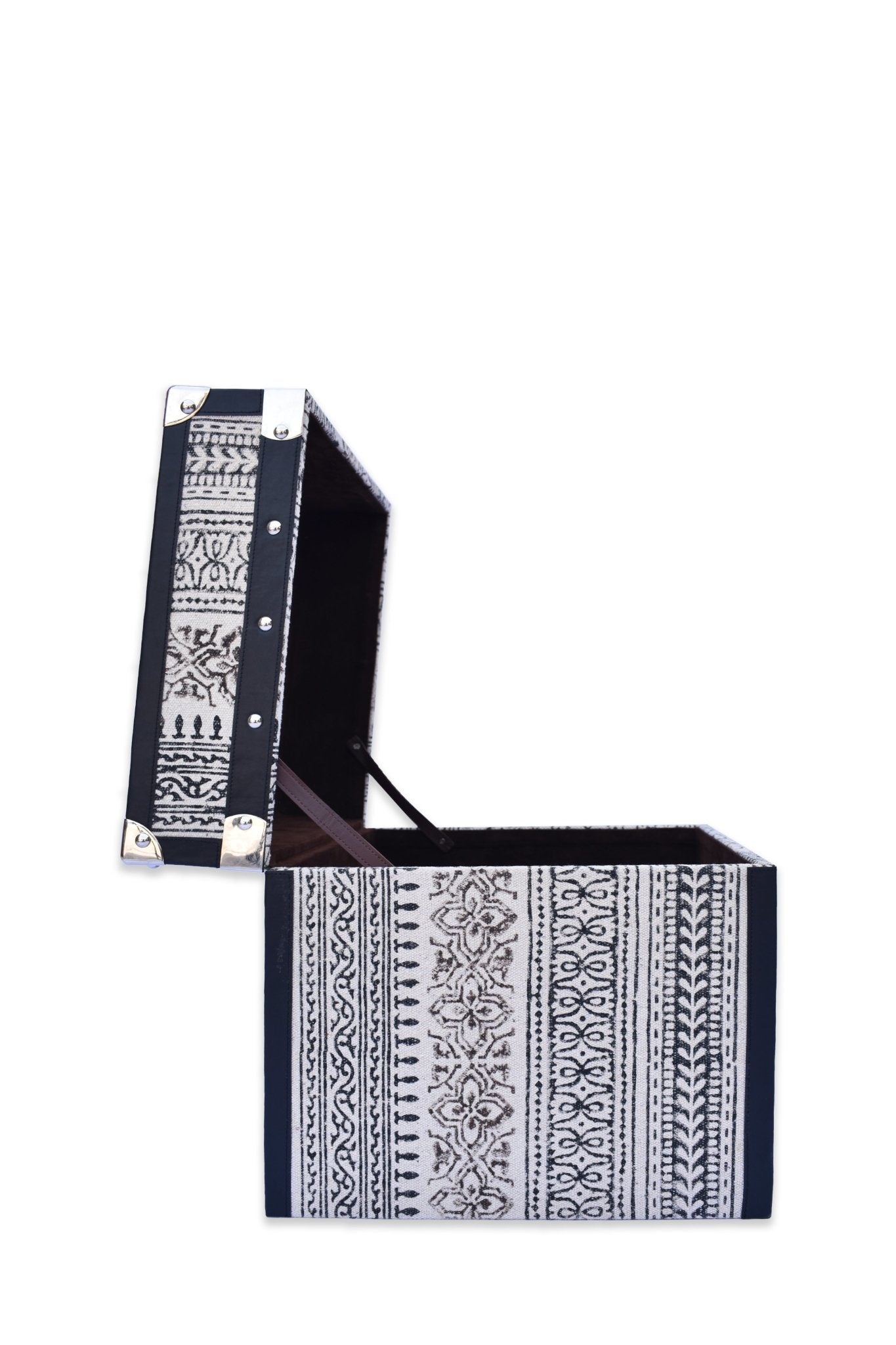 MYSTERY TRUNK - PRINTED FABRIC WITH LEATHER - ART AVENUE