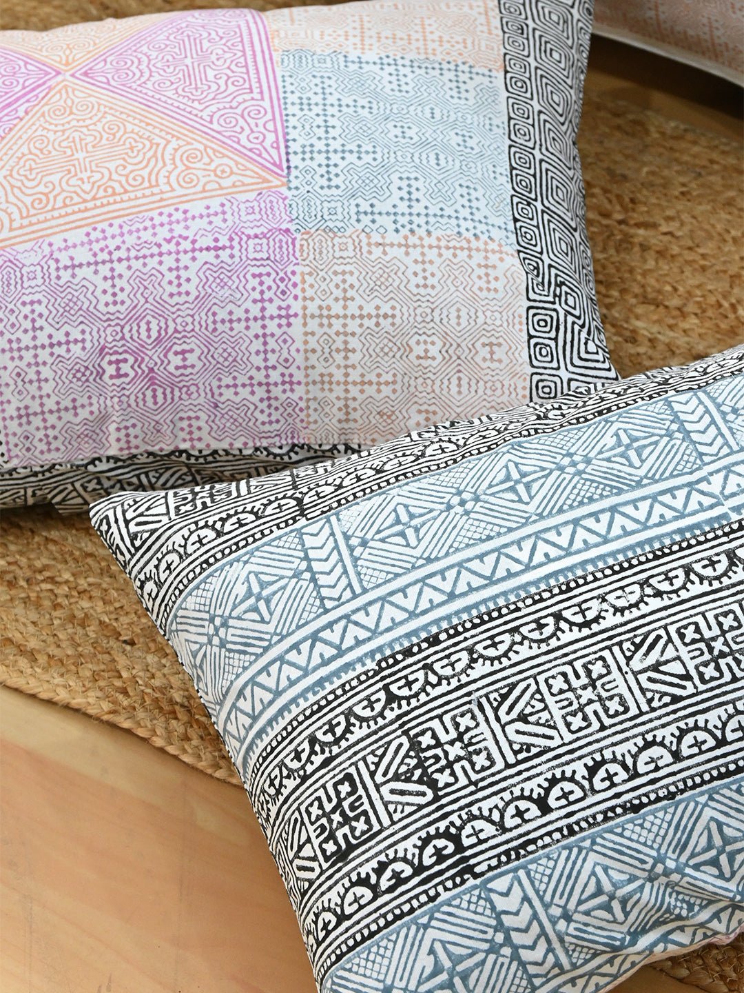 APPLIQUE PATTERN COTTON PRINTED DOUBLE BEDSHEET WITH PILLOW - ART AVENUE