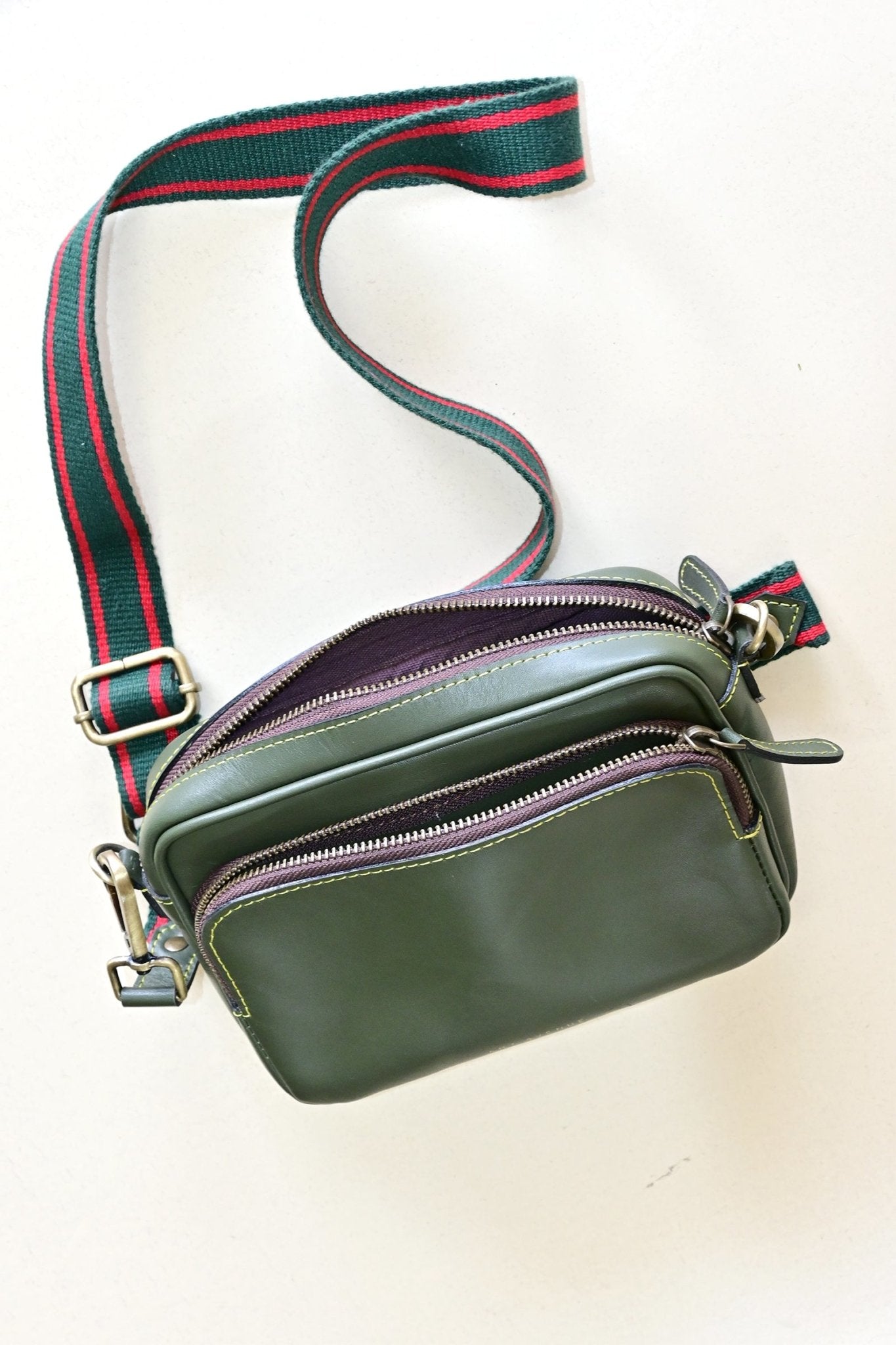 HARISSON - LEATHER SLING BAG - ART AVENUE