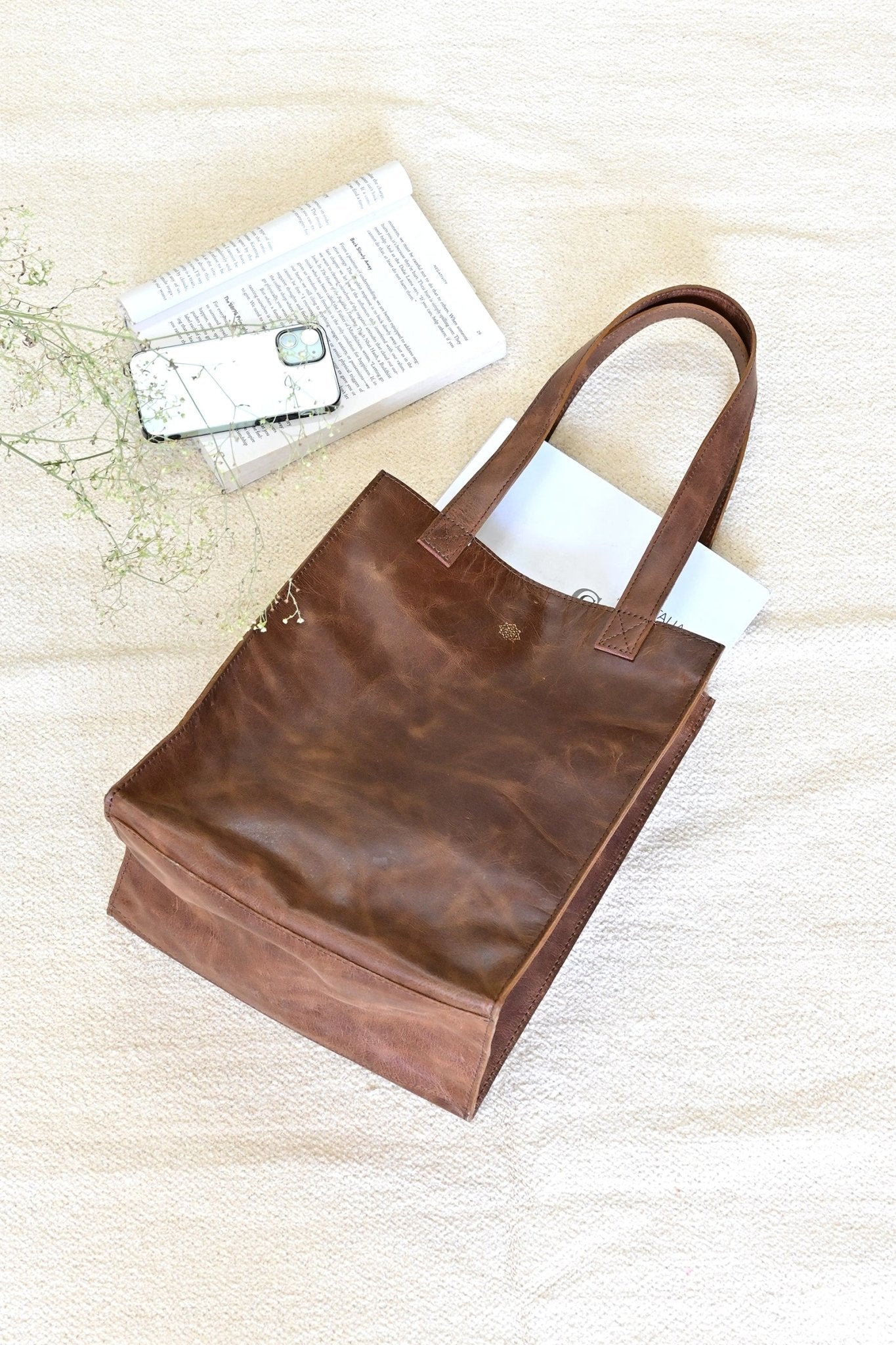 FREEBIE - LEATHER TOTE BAG SMALL - ART AVENUE