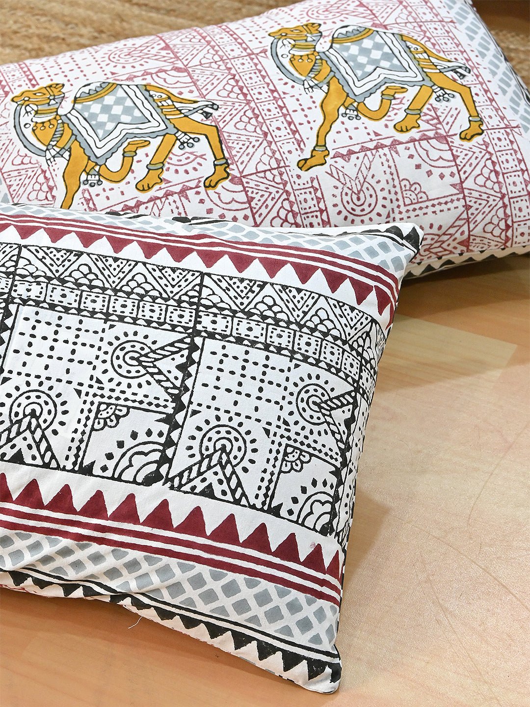 TRADITIONAL CAMEL COTTON PRINTED DOUBLE BEDSHEET WITH PILLOW - ART AVENUE