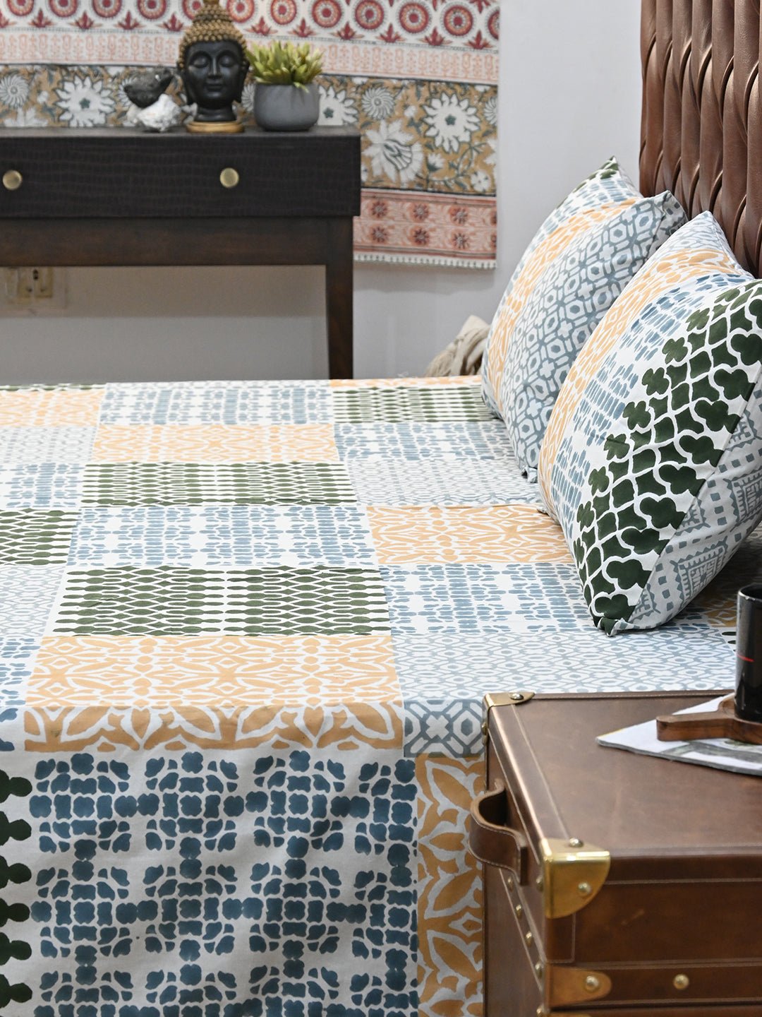 BOHEMIAN GEOMETRIC COTTON PRINTED DOUBLE BEDSHEET WITH PILLOW - ART AVENUE