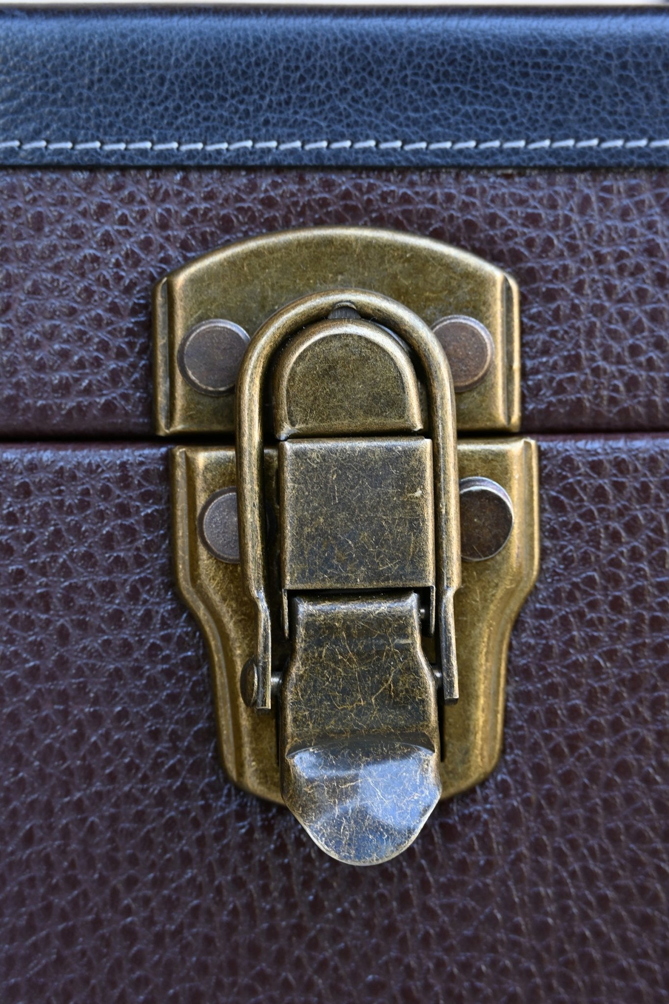 OLIVER - PORTABLE LEATHER BAR - ART AVENUE