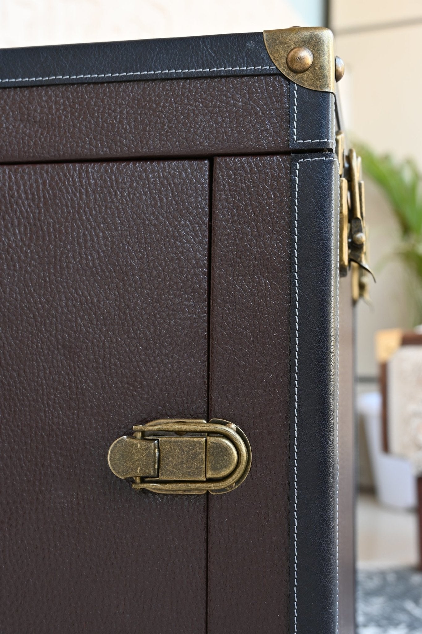 OLIVER - PORTABLE LEATHER BAR - ART AVENUE