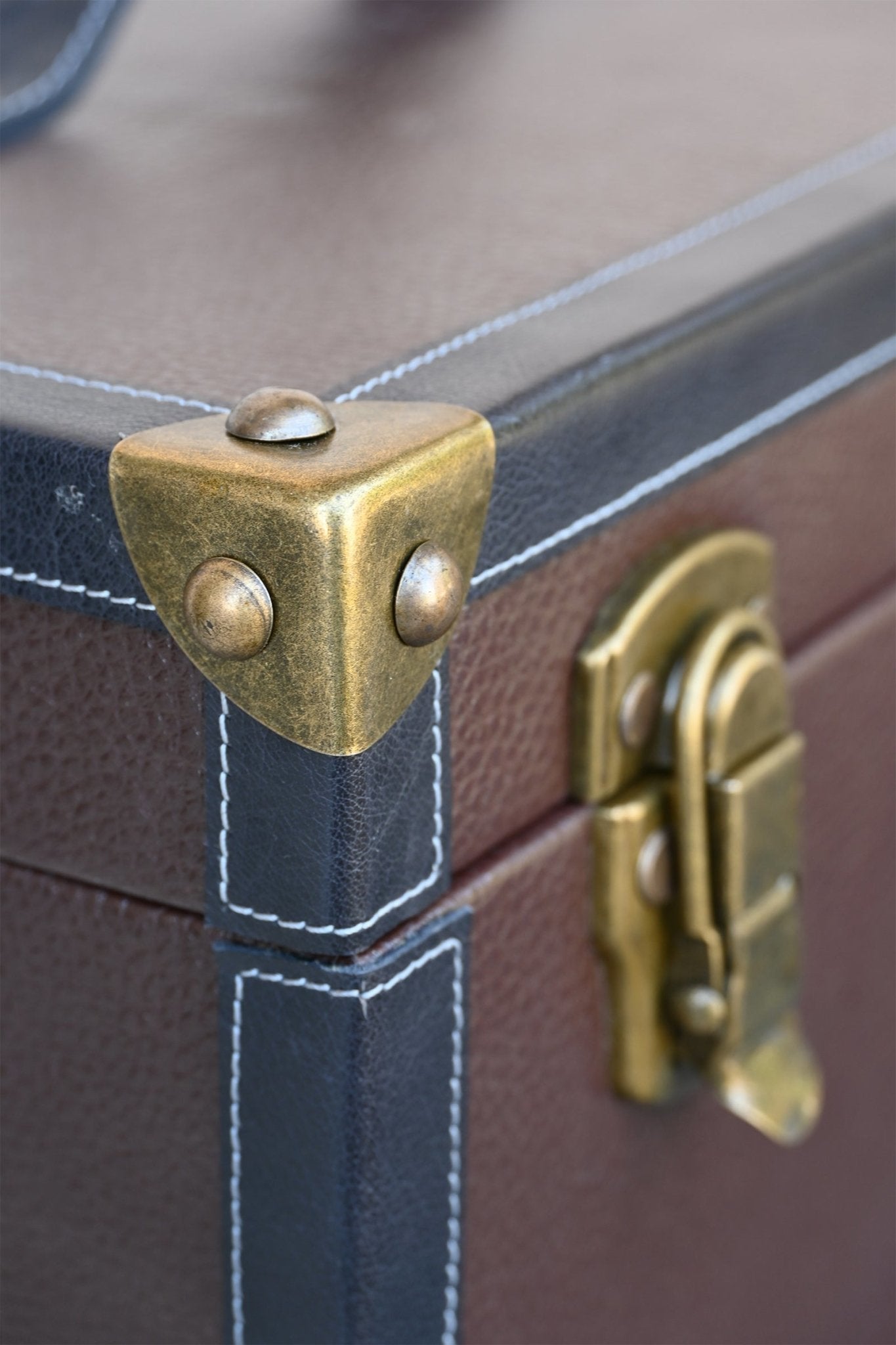 OLIVER - PORTABLE LEATHER BAR - ART AVENUE