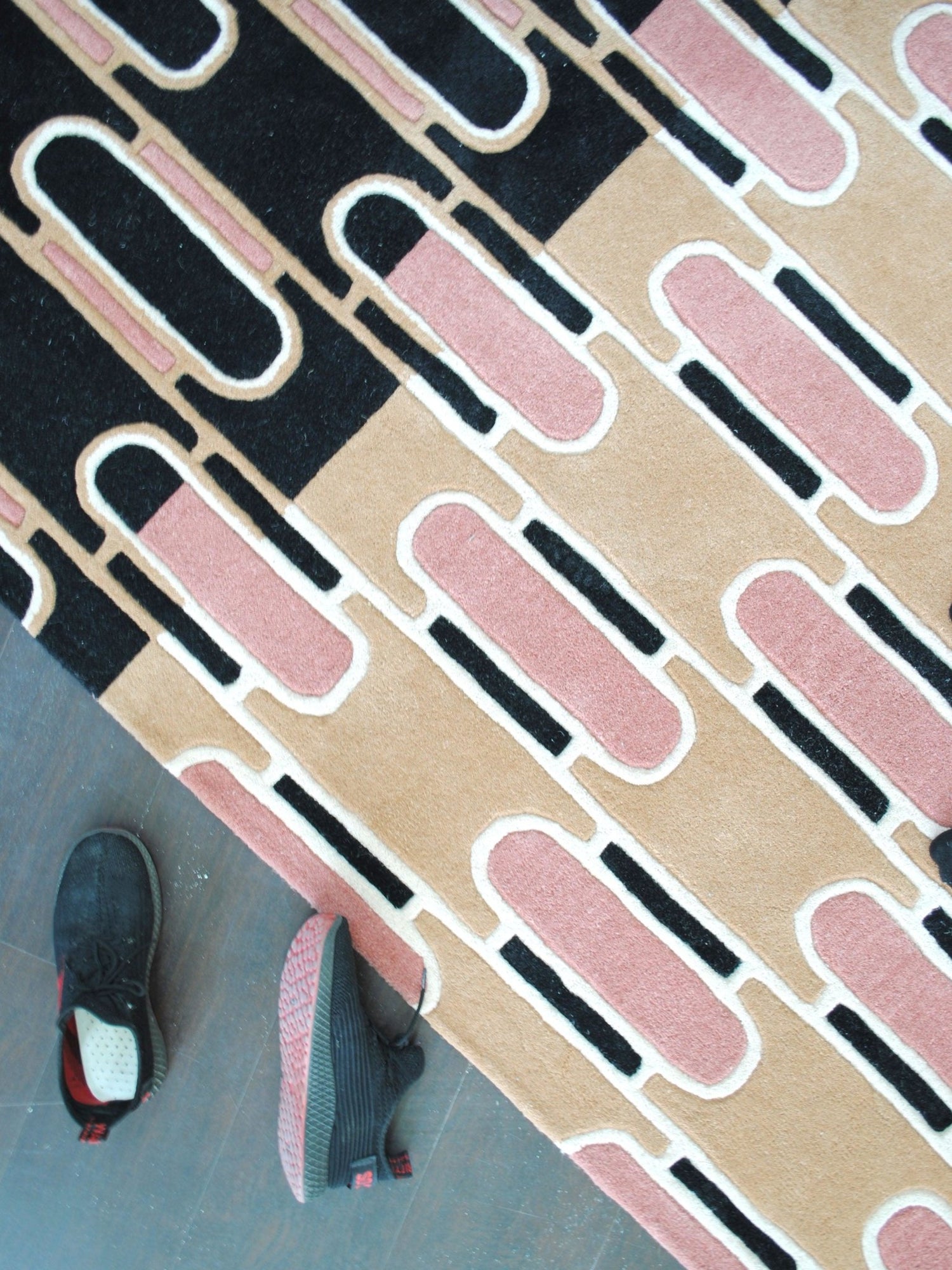 ALFREDA HANDTUFTED WOOL CARPET - ART AVENUE