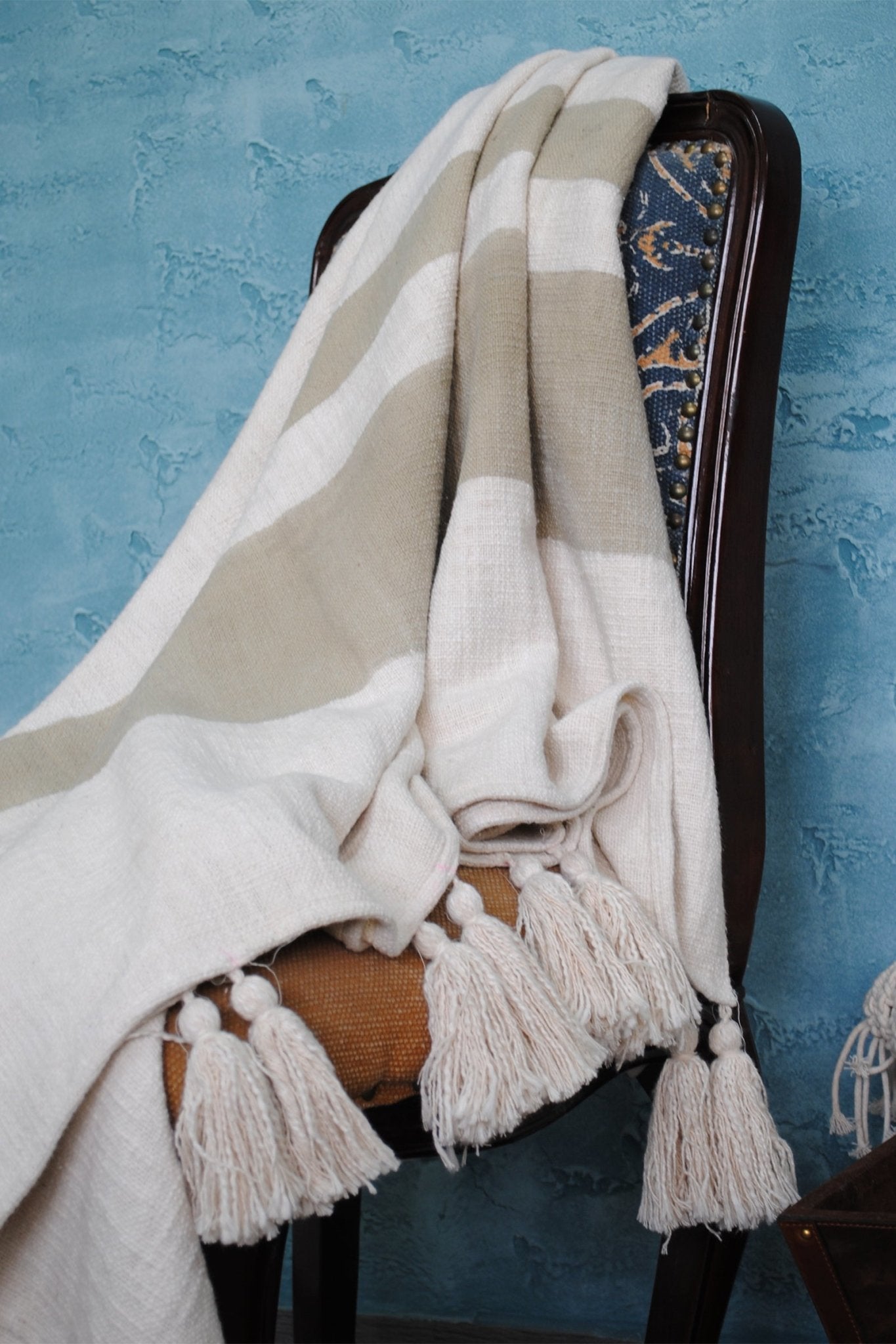 ACUTE - BLOCK PRINTED THROW - ART AVENUE