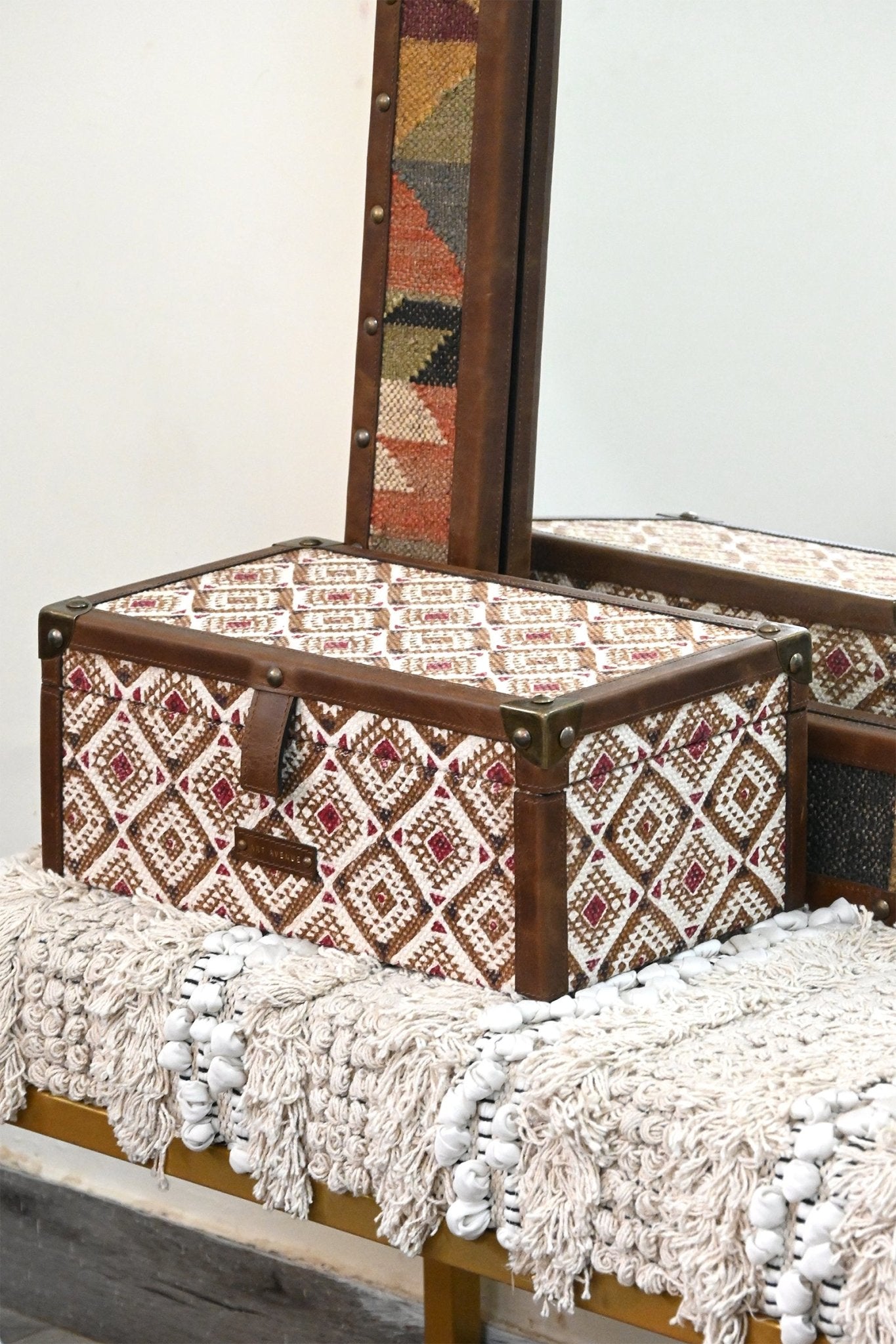 ASTRO- LEATHER & COTTON PRINTED ACCESSORIES BOX - ART AVENUE