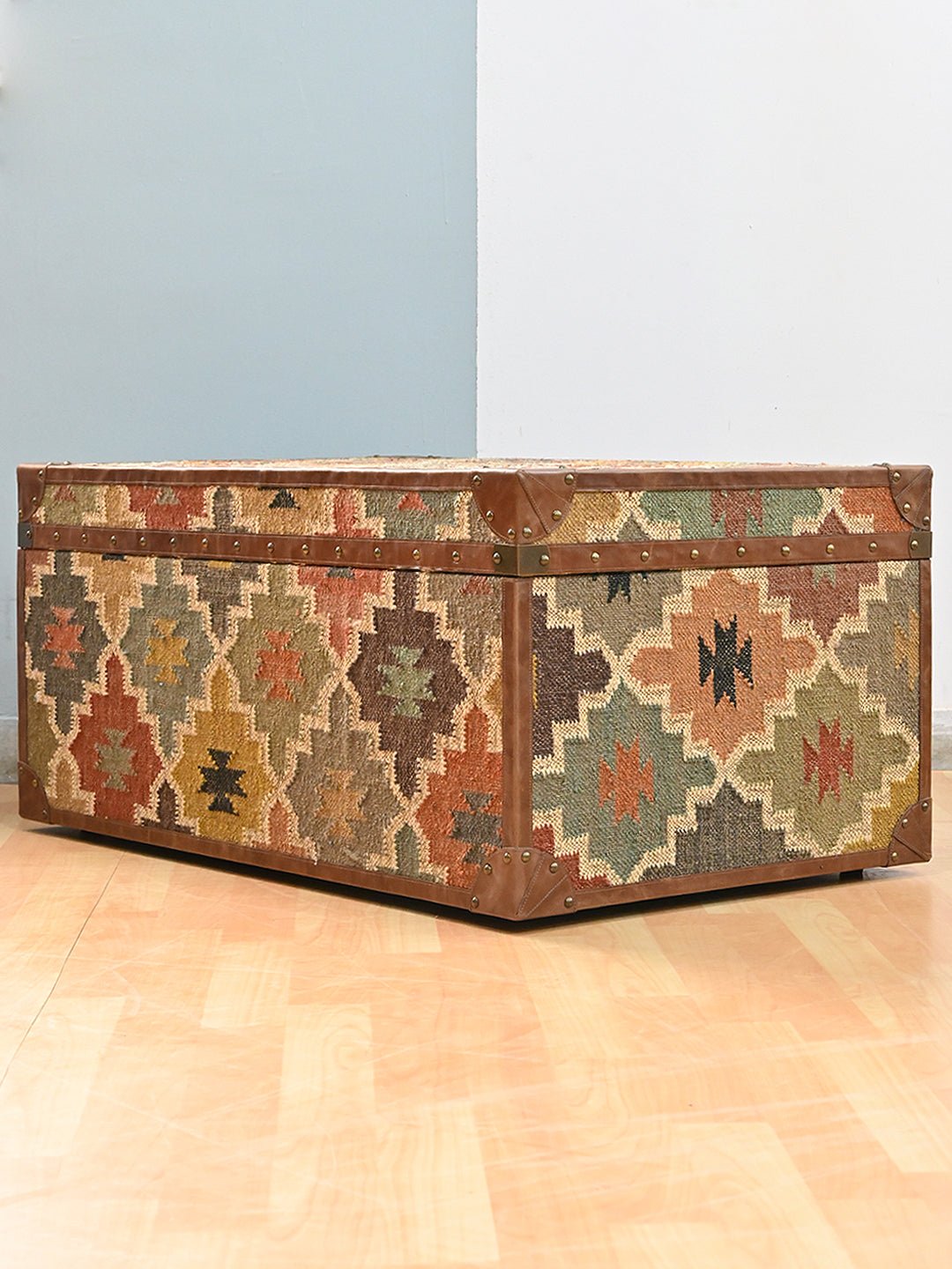 ELITE KILIM TRUNK/TABLE WITH LEATHER - ART AVENUE