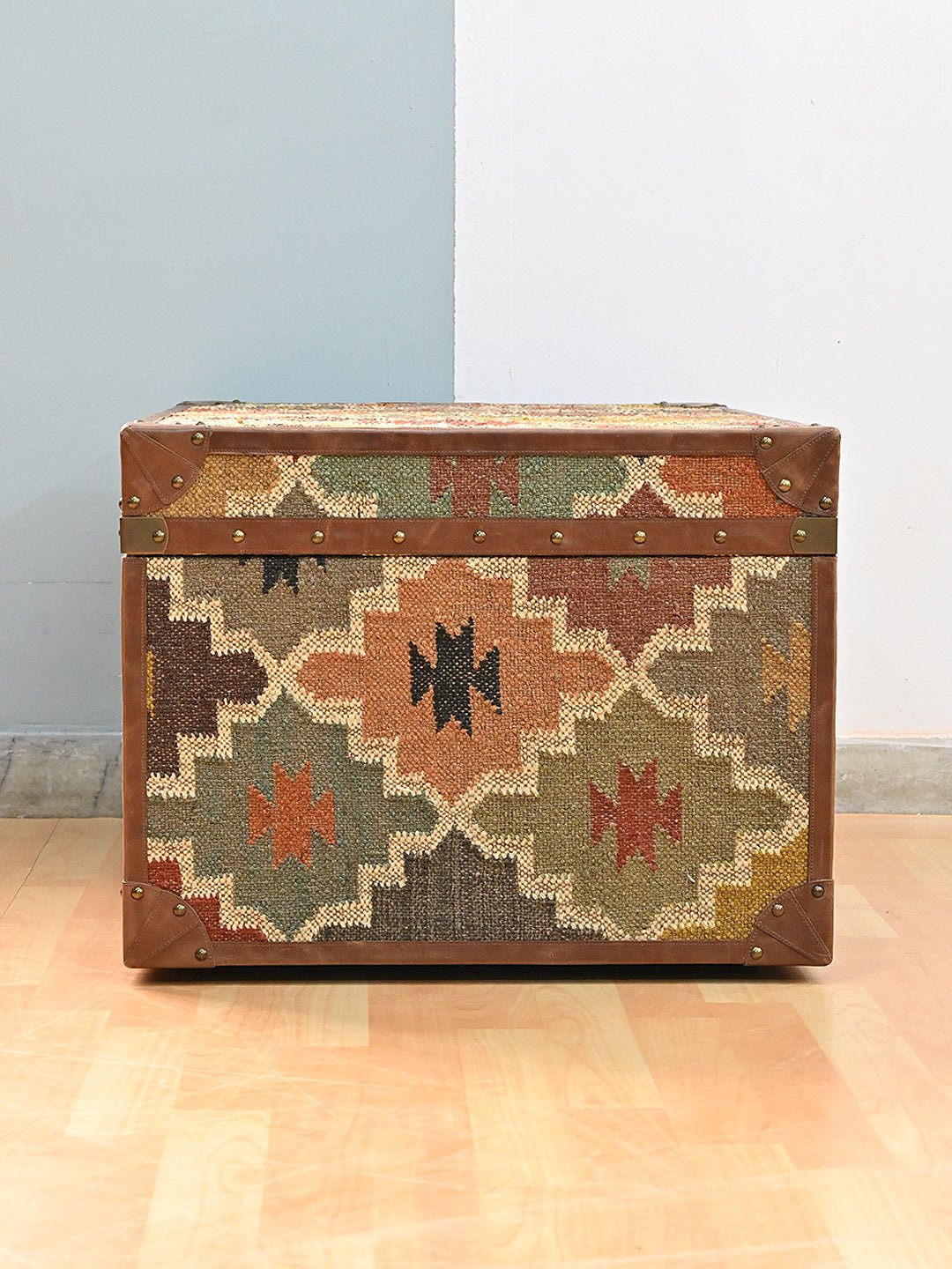 ELITE KILIM TRUNK/TABLE WITH LEATHER - ART AVENUE