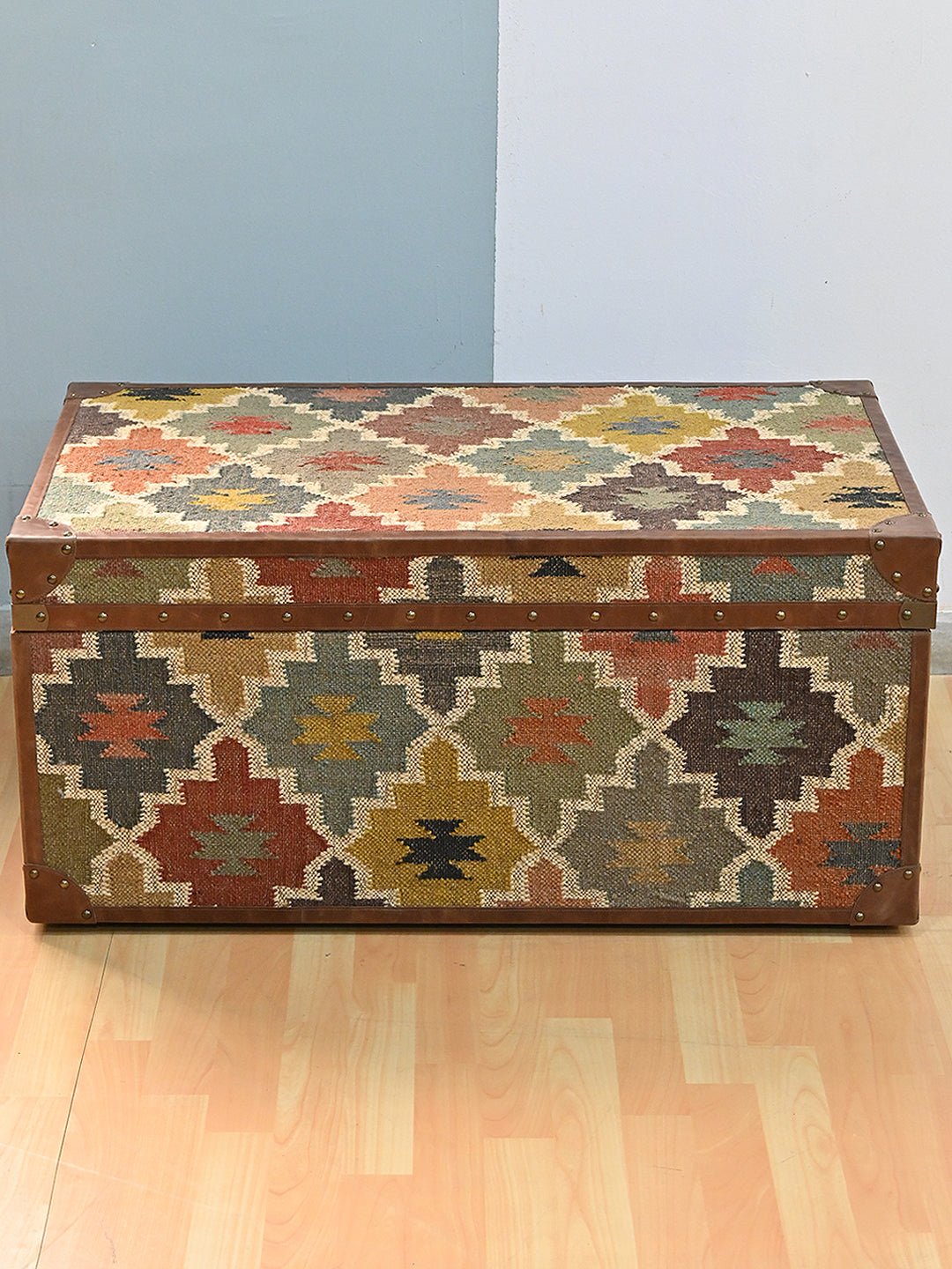 ELITE KILIM TRUNK/TABLE WITH LEATHER - ART AVENUE