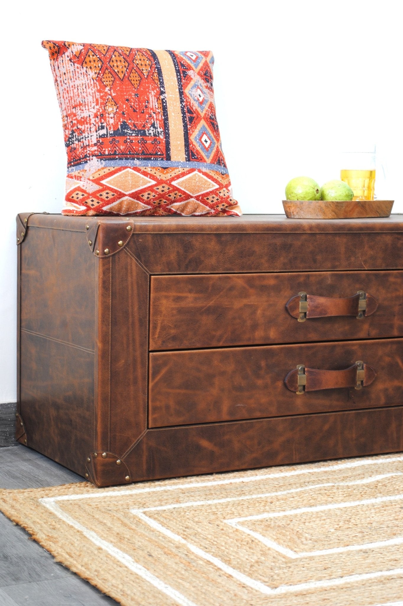 ELYSIAN - LEATHER TRUNK - ART AVENUE