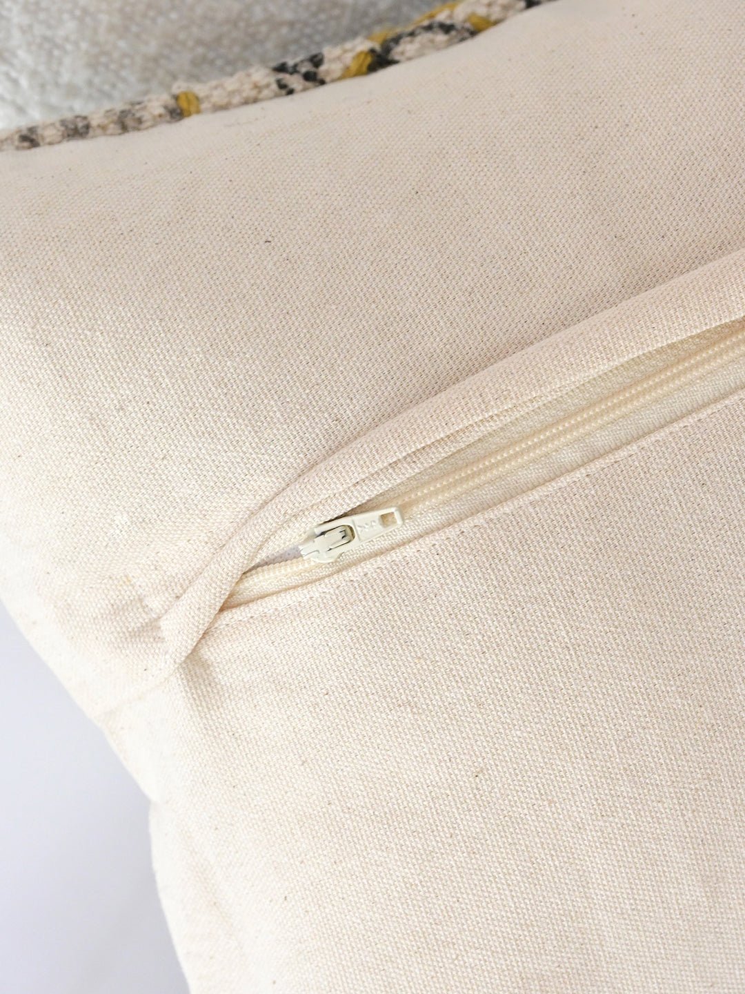 CORPSE-LUMBAR CUSHION COVER - ART AVENUE