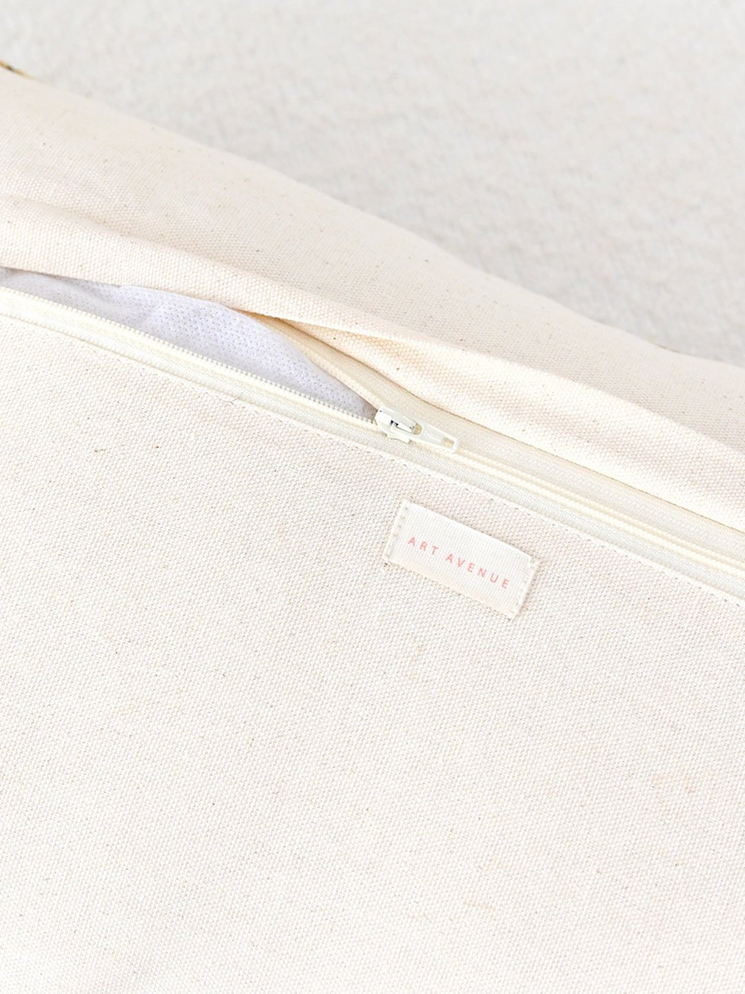 GERANIUM - LUMBAR CUSHION COVER - ART AVENUE