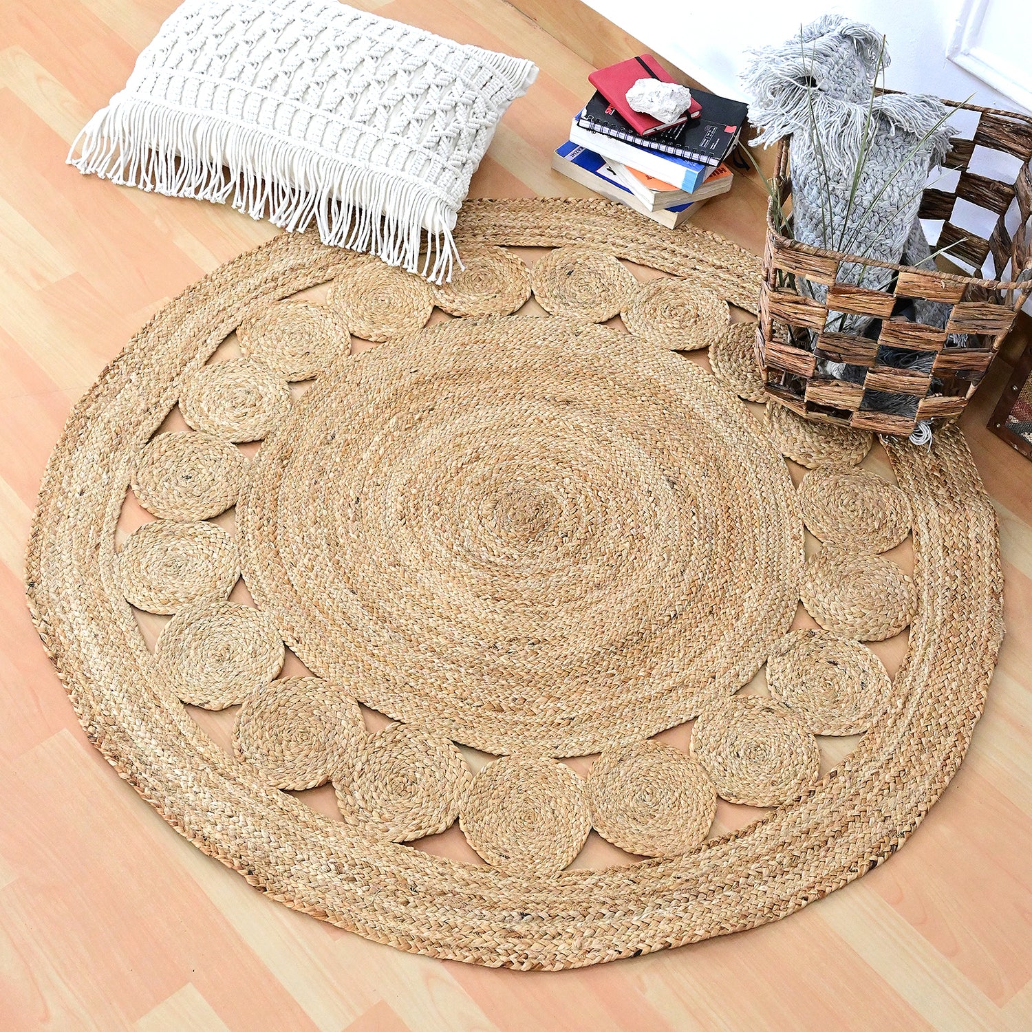ENGAGE - ROUND JUTE RUG - ART AVENUE