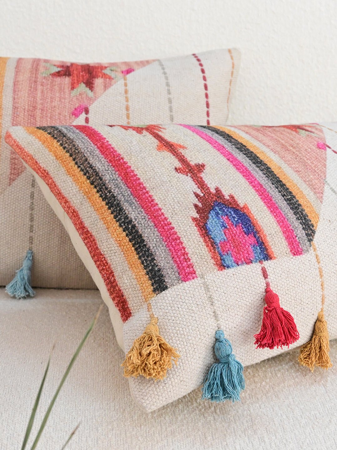 AZTEC-LUMBAR CUSHION COVER - ART AVENUE