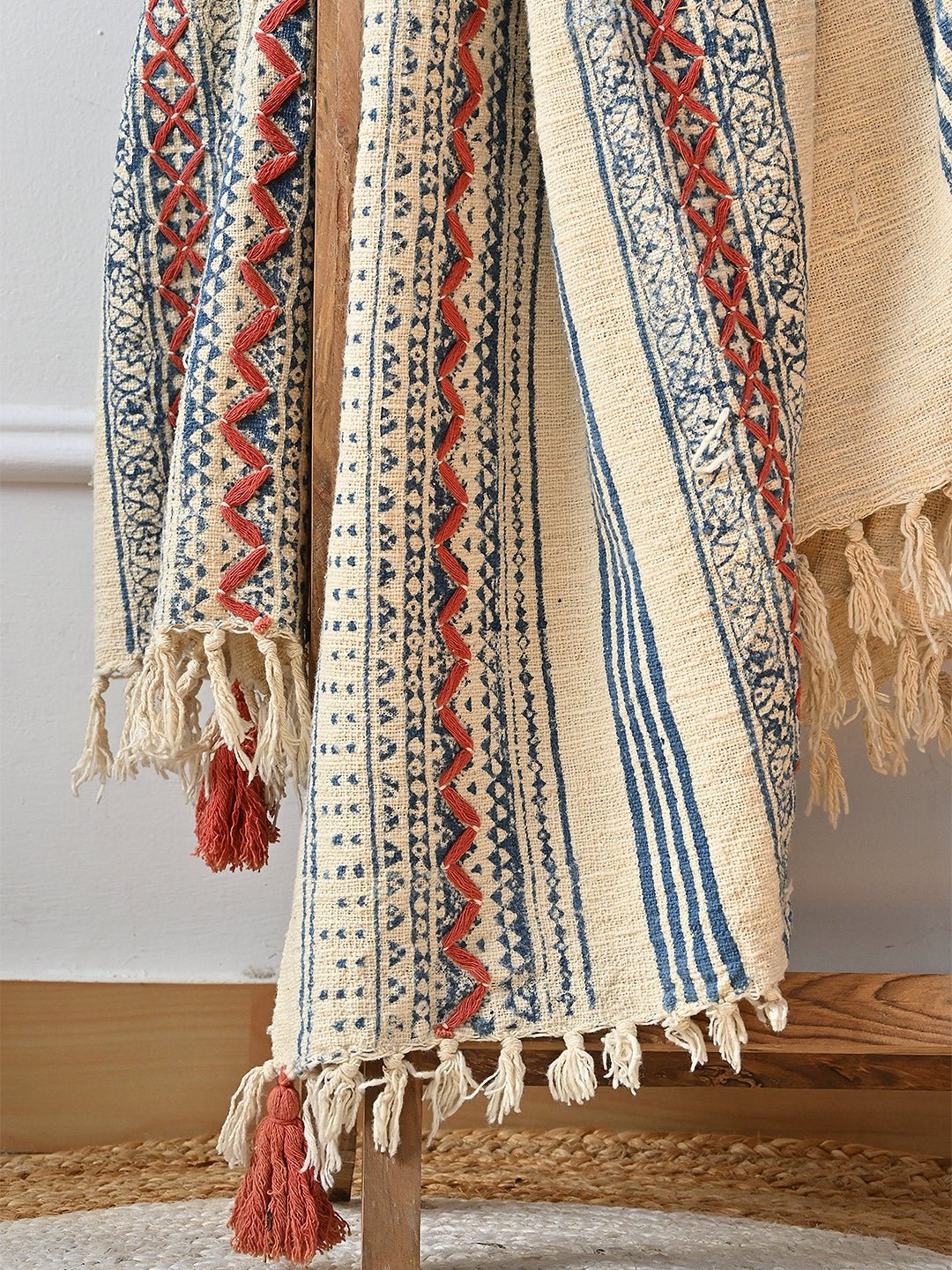 RAVINE -PRINTED THROWS - ART AVENUE