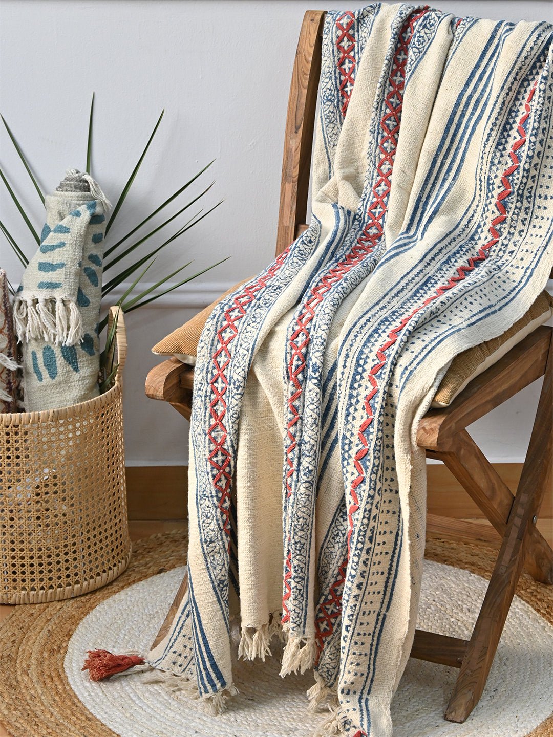 RAVINE -PRINTED THROWS - ART AVENUE